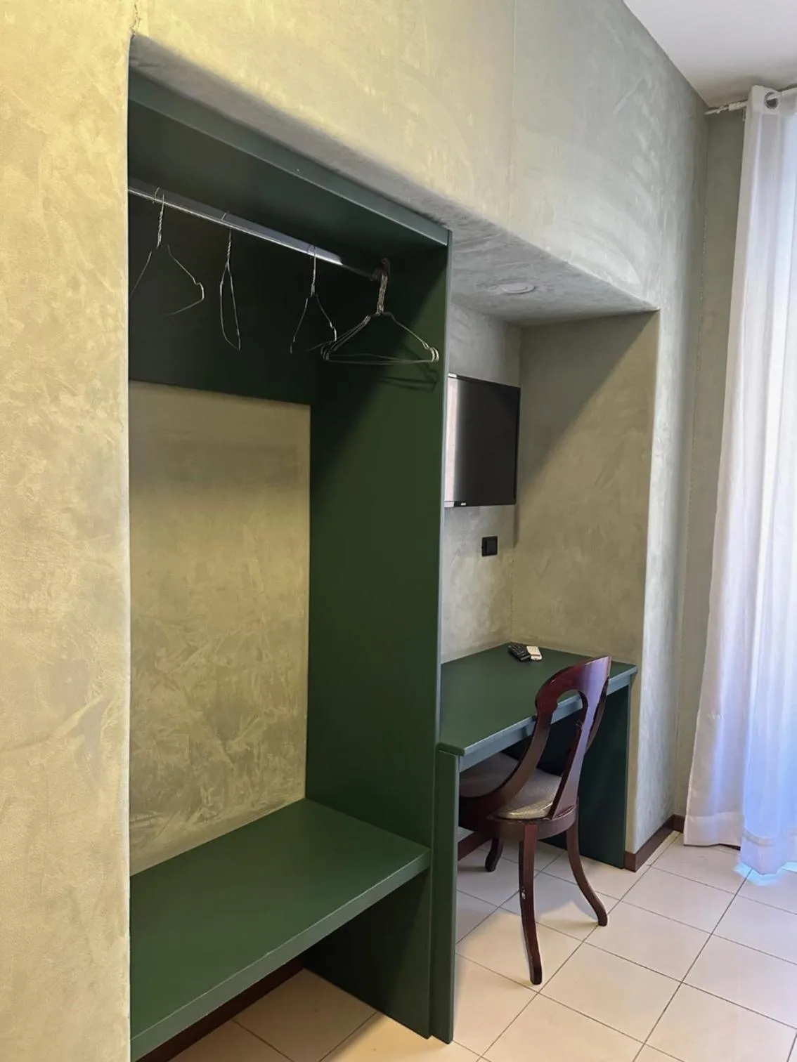 TV and multimedia in Smart Station Hotel