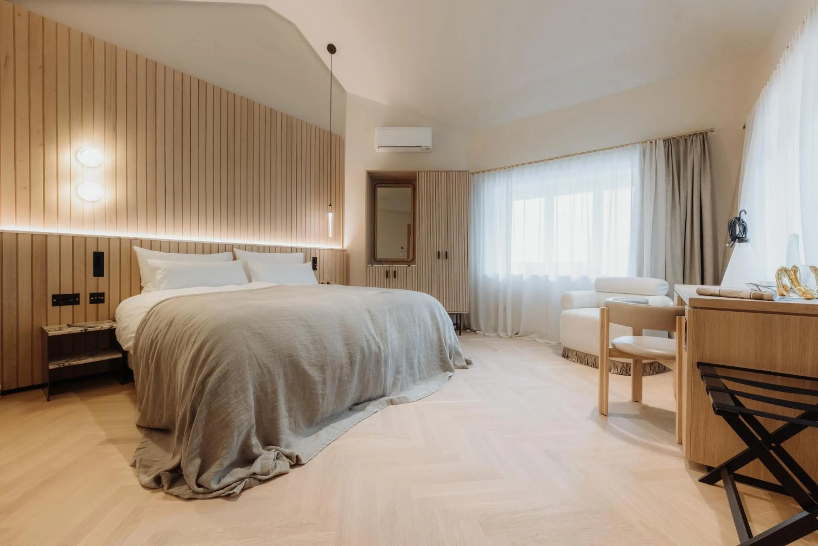 Living room, Bed in Gentle Hide Designhotel