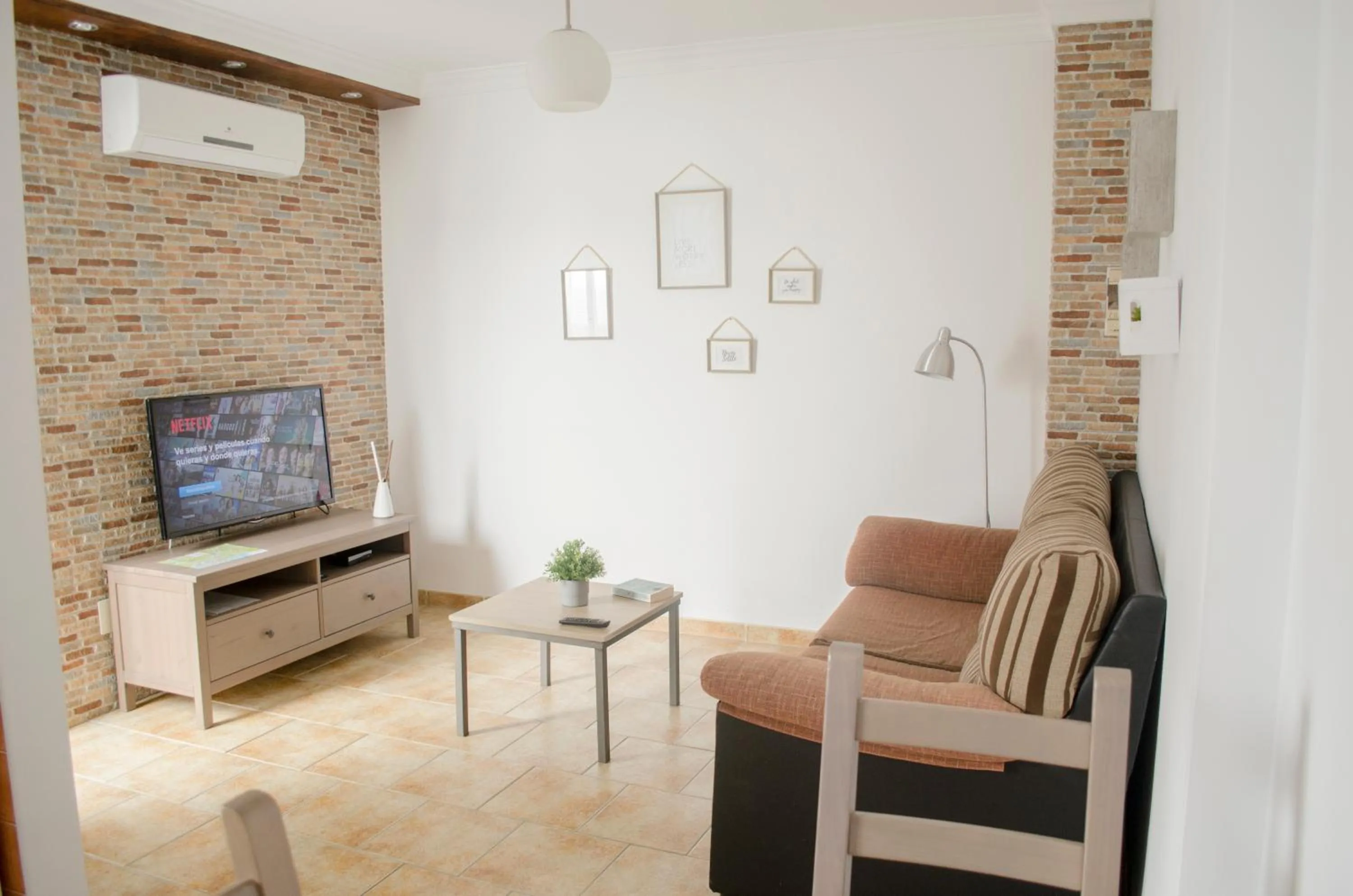 Two-Bedroom Apartment in Apartamentos RuiSol - AUTO CHECKIN - by Centrall alquileres turísticos