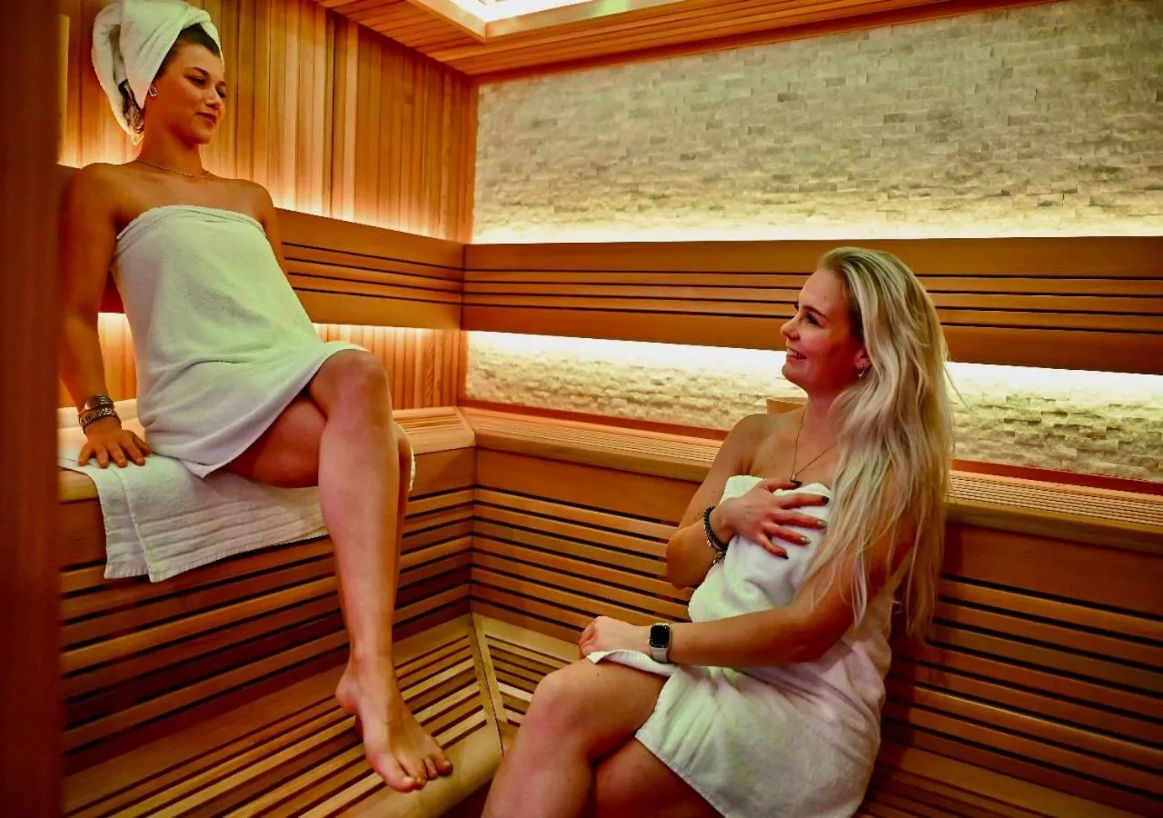 Restaurant/places to eat in Hotel Waddengenot