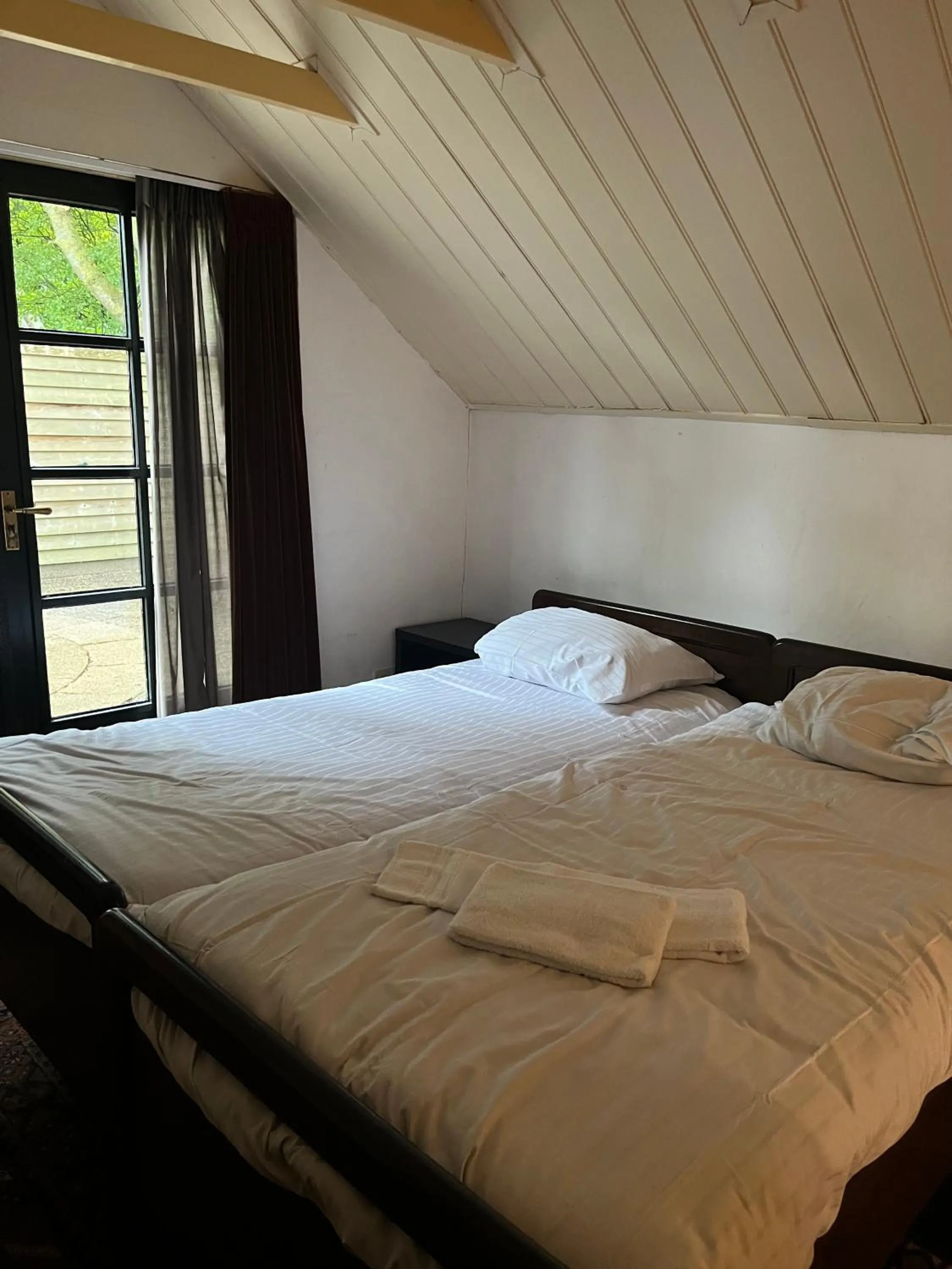 Bedroom, Bed in Hotel Waddengenot