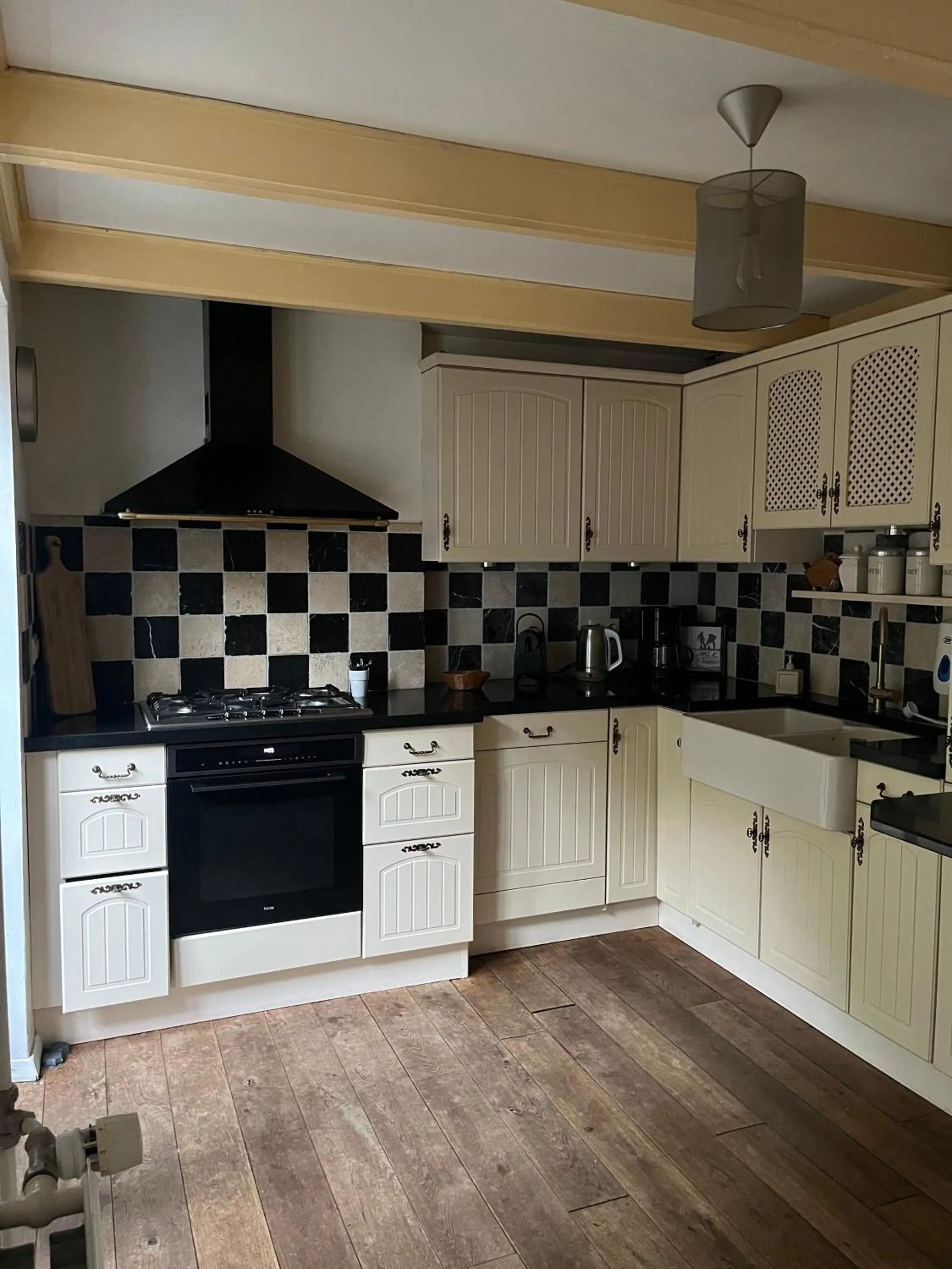 Kitchen or kitchenette in Hotel Waddengenot