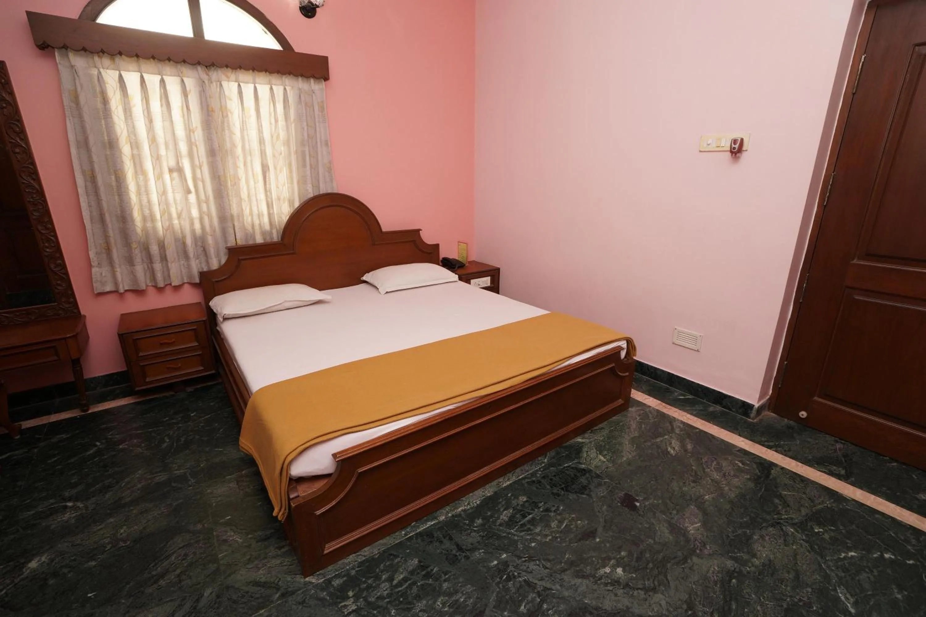 Lloyds Serviced Apartments,Krishna Street,T Nagar