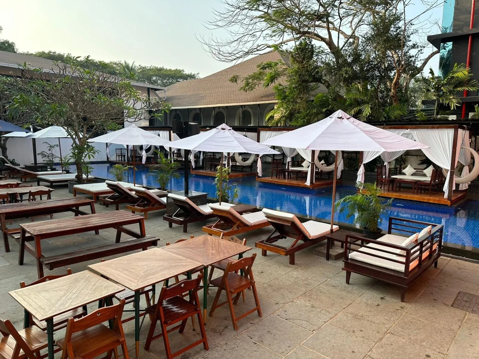 Day in SinQ Party Hotel - No Male Stags Allowed