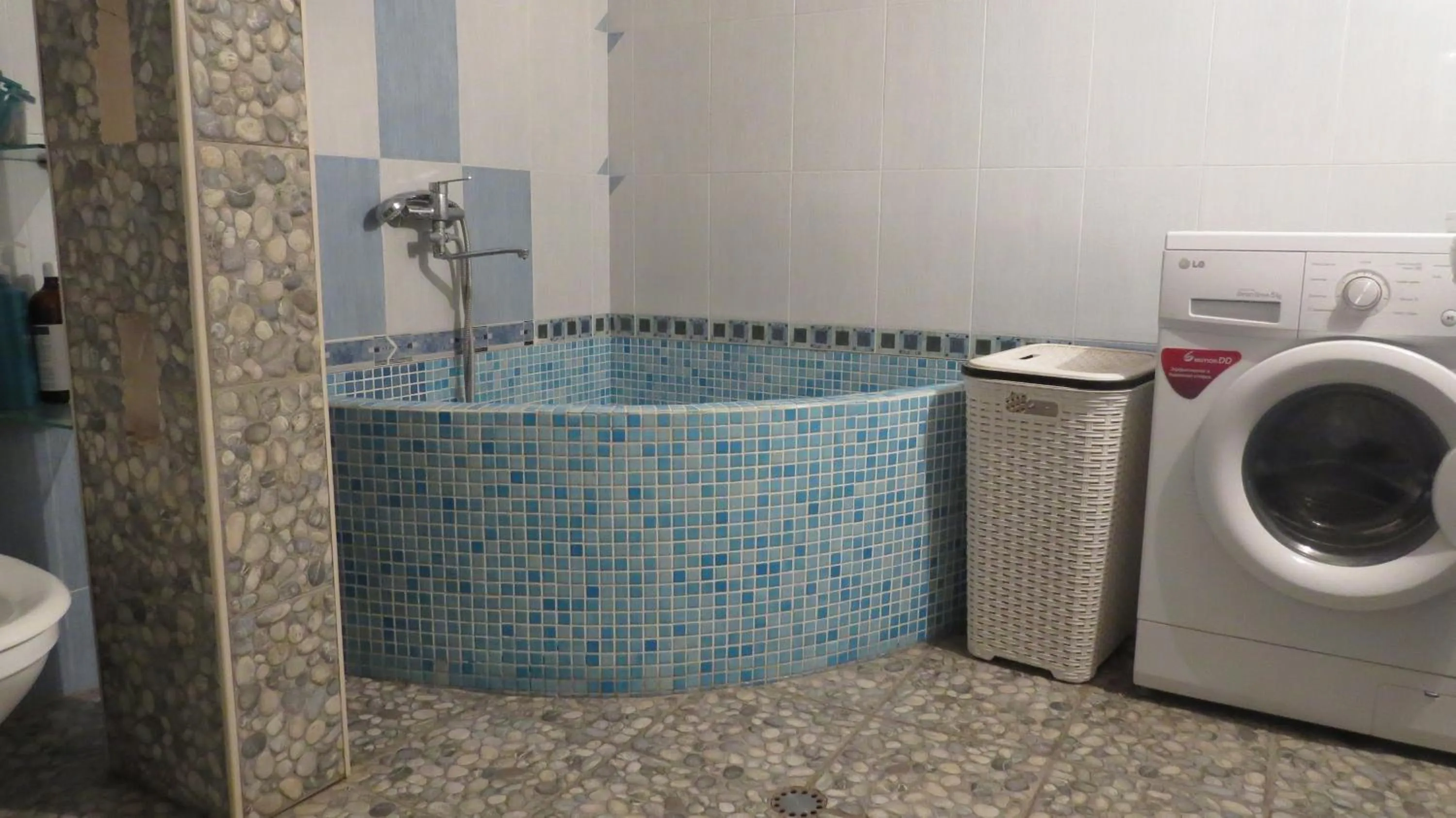 Bathroom in Kutaisi Center Guesthouse