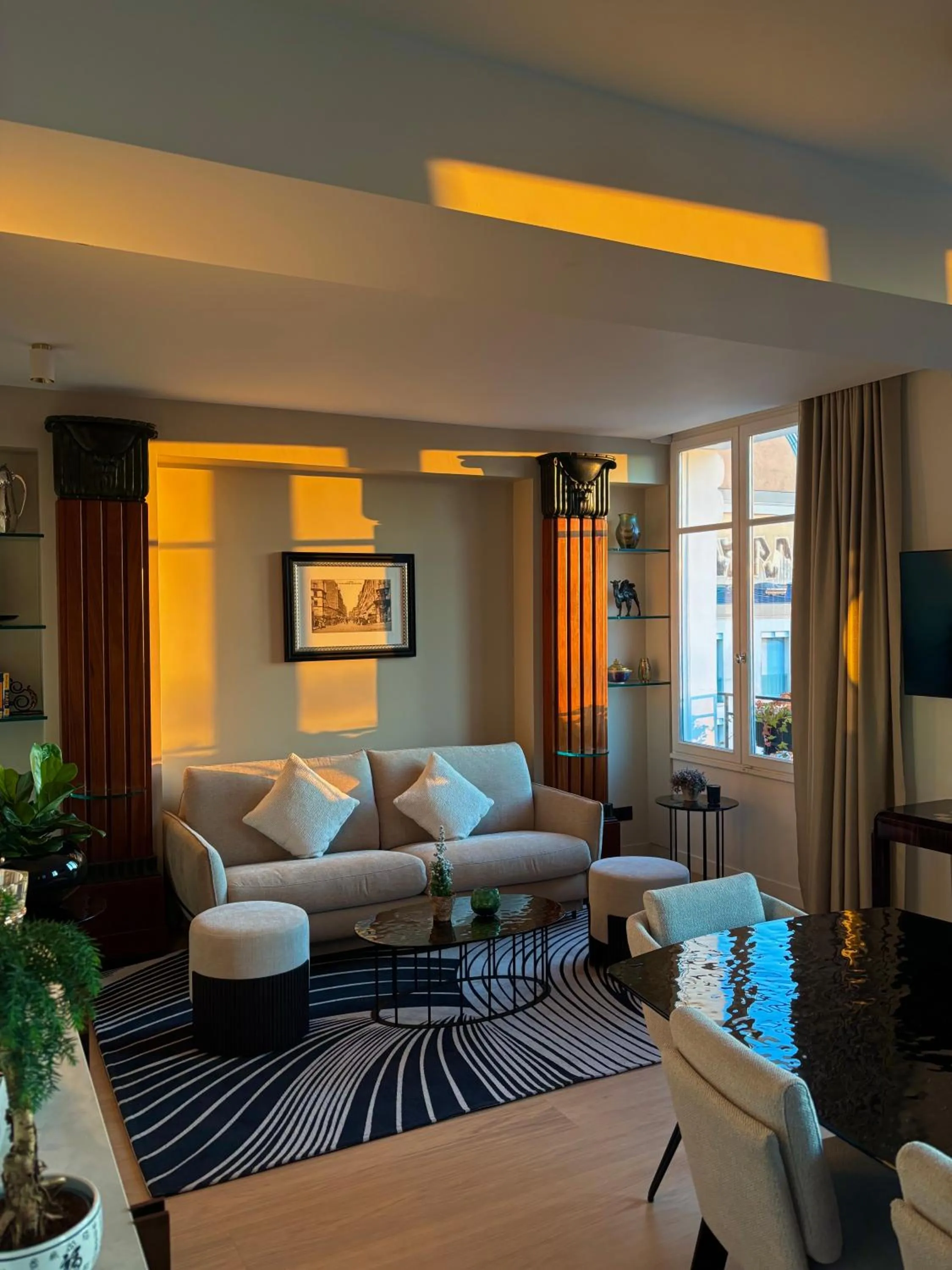 Seating area in Montmartre Residence