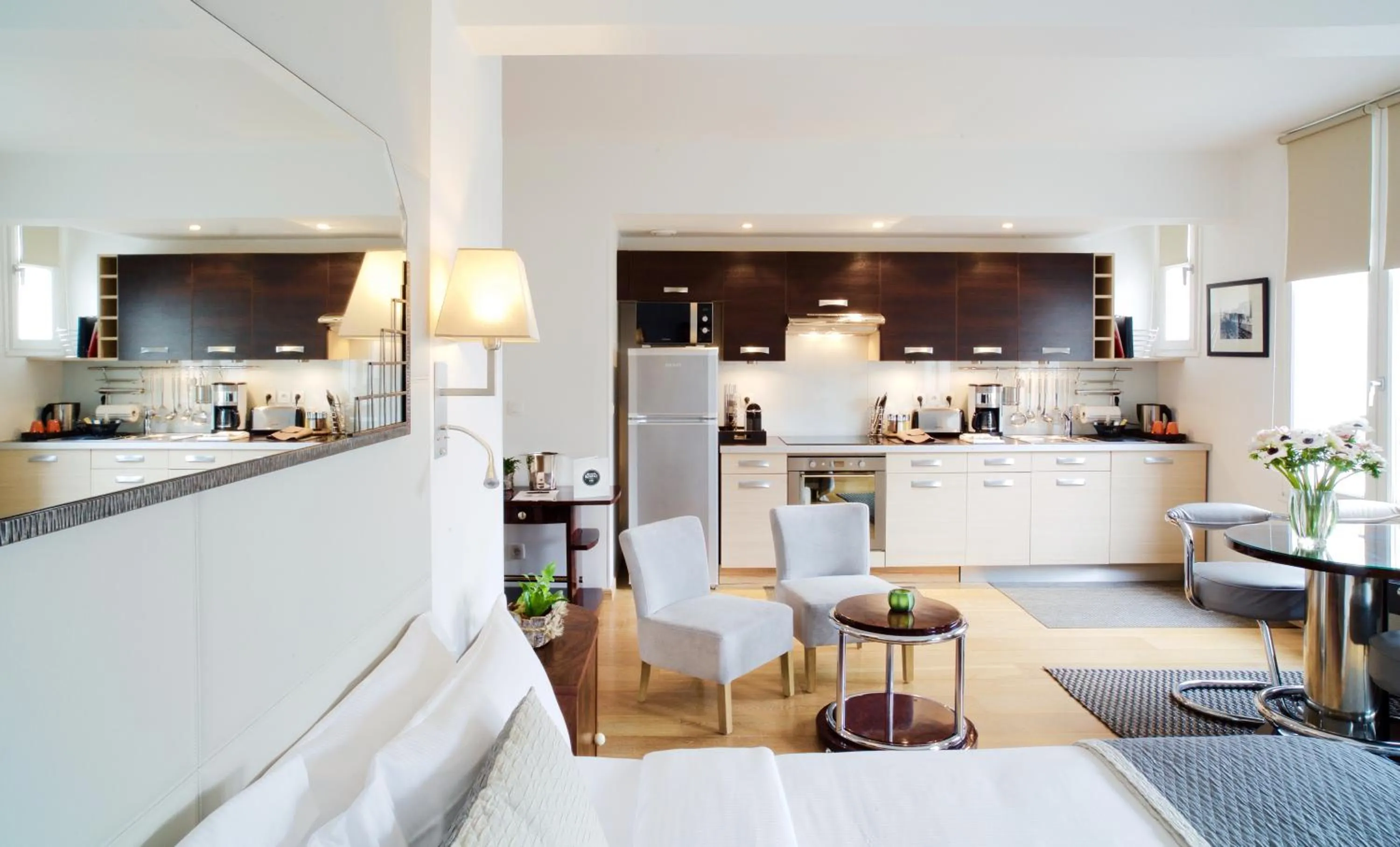 Kitchen or kitchenette in Montmartre Residence
