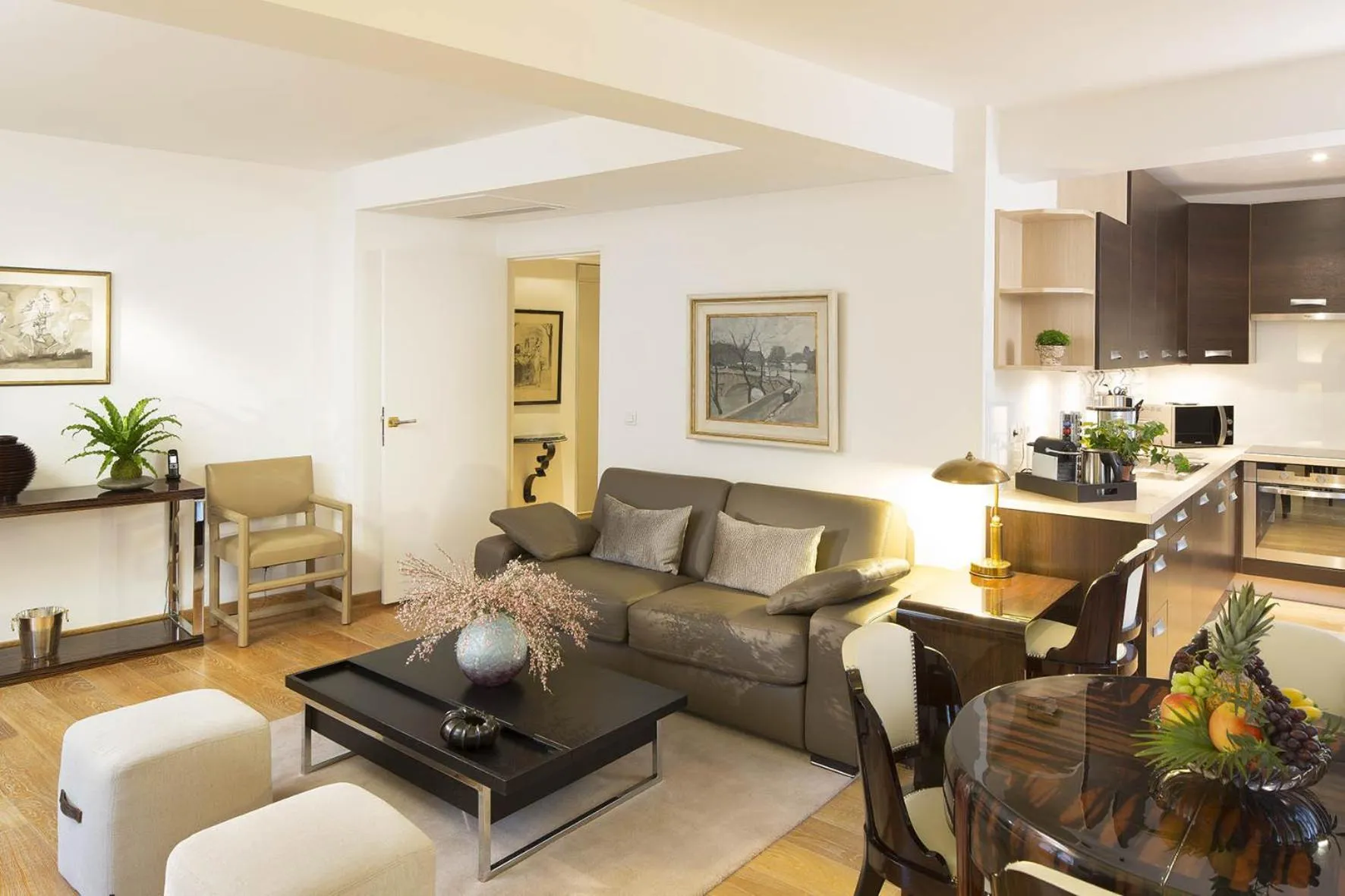 Kitchen or kitchenette in Montmartre Residence