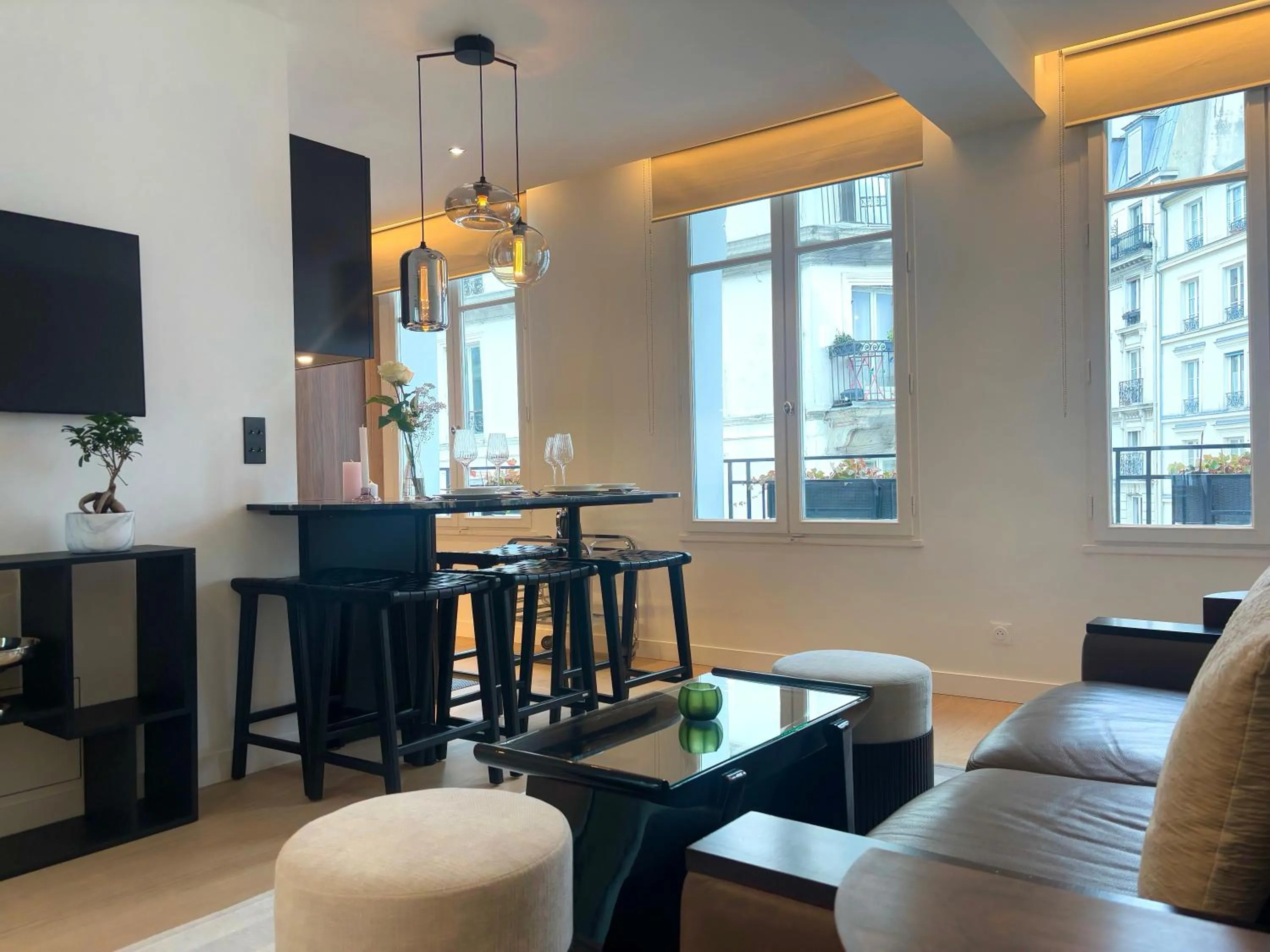 Seating area in Montmartre Residence