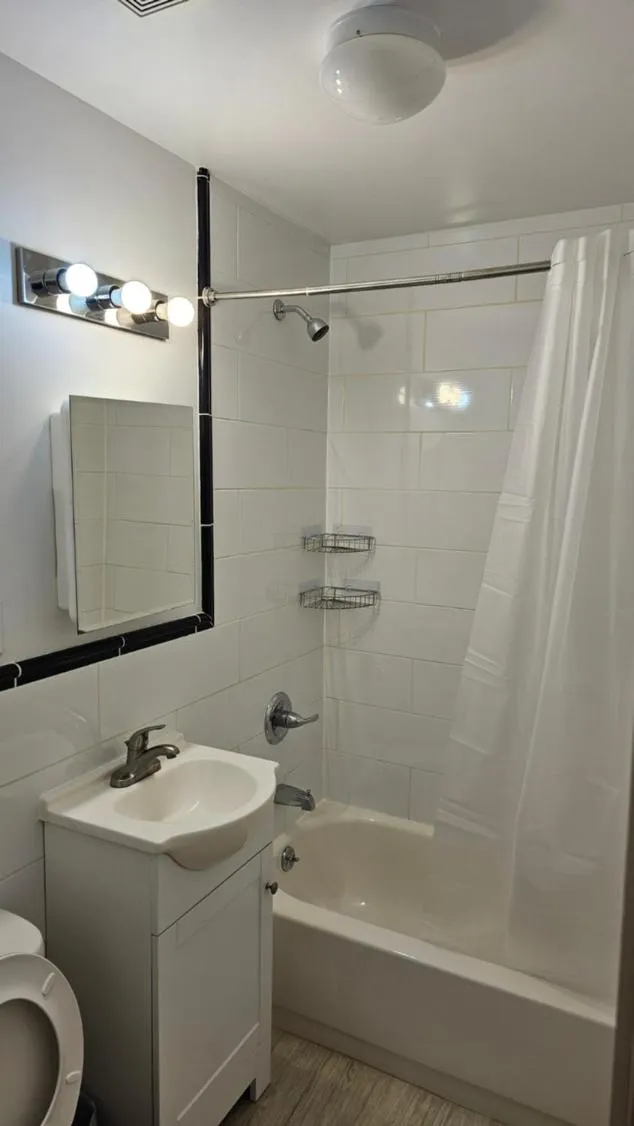 Shower in Incentra Village Hotel