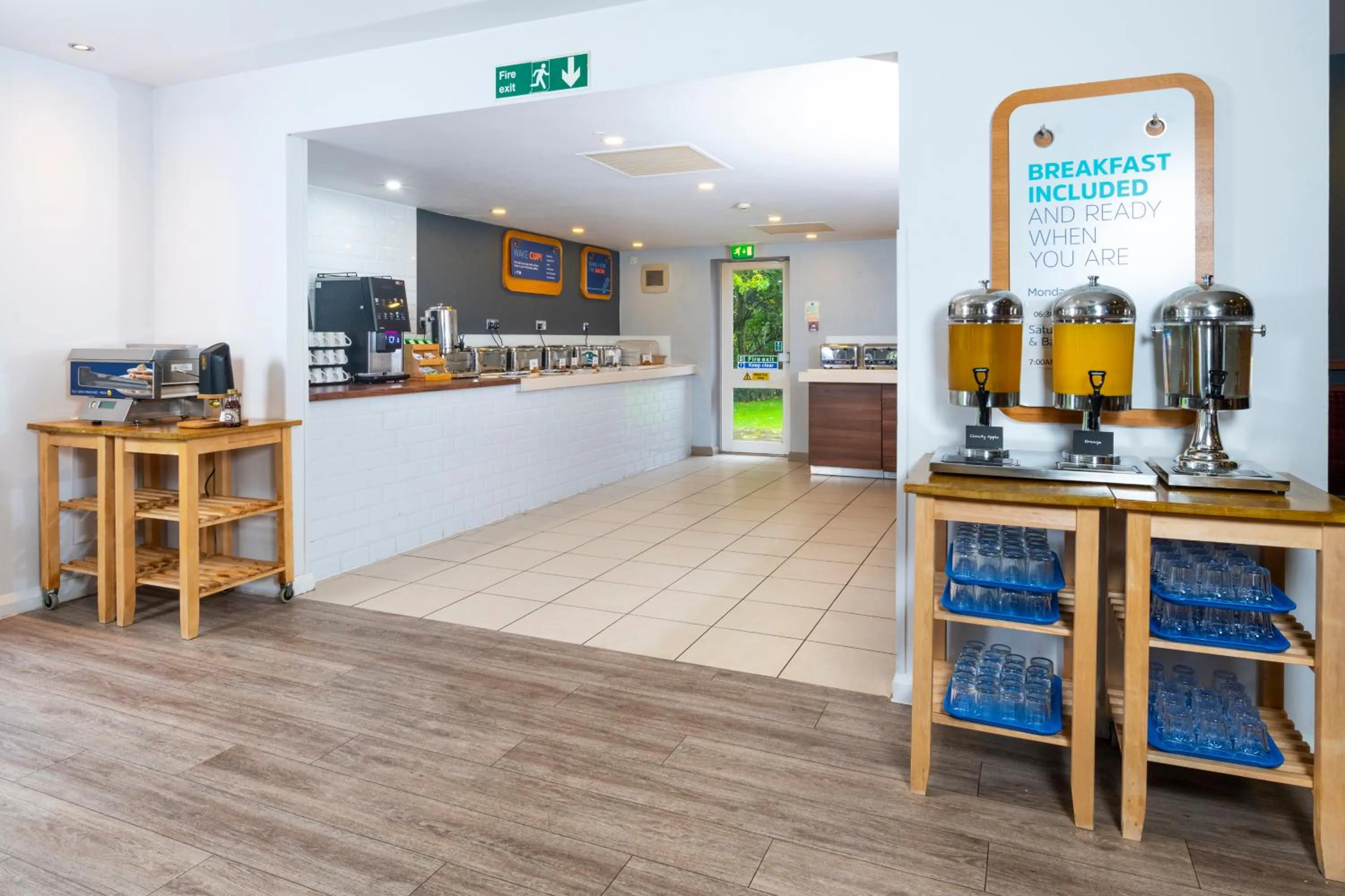 Buffet breakfast in Holiday Inn Express Warwick - Stratford-upon-Avon by IHG