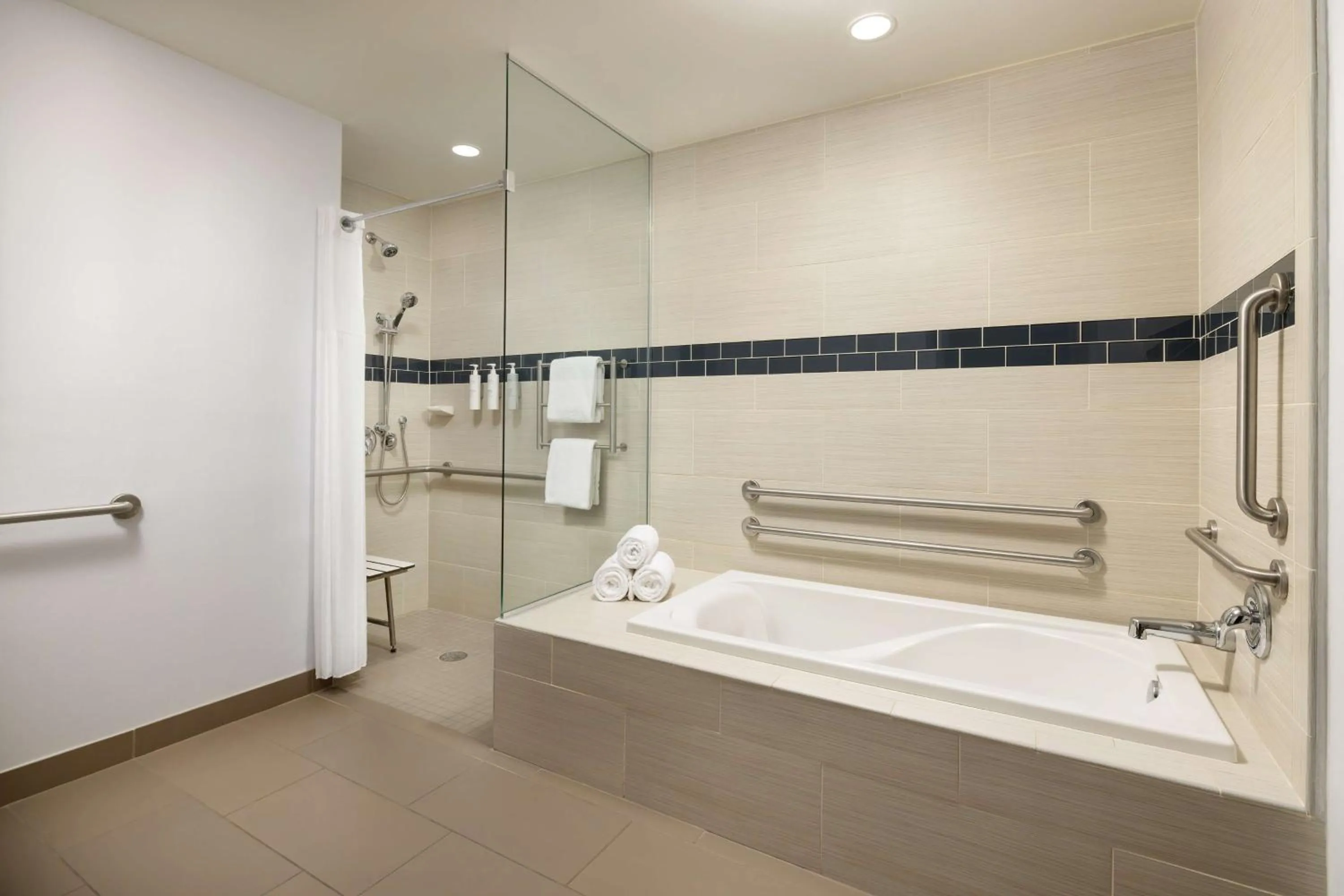 Bathroom in Hilton Garden Inn Palo Alto