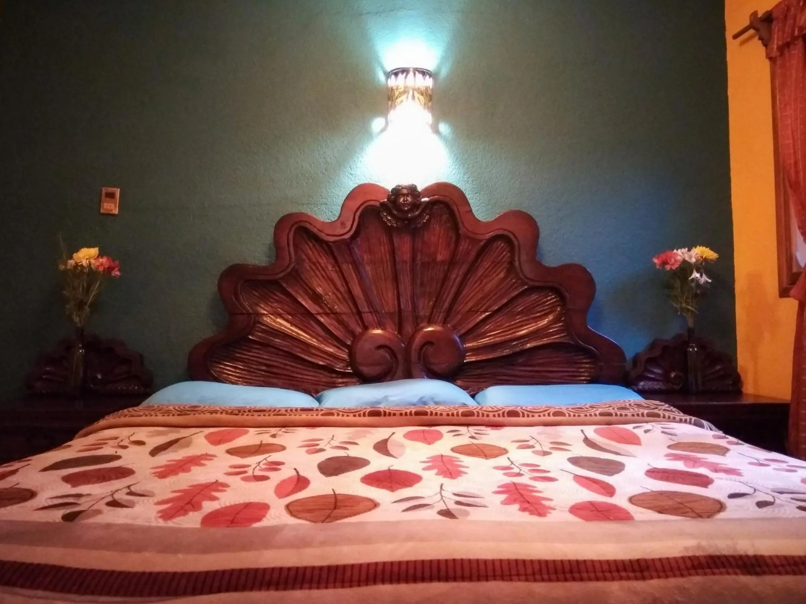 Standard Double Room with Shared Bathroom in Planet Hostel