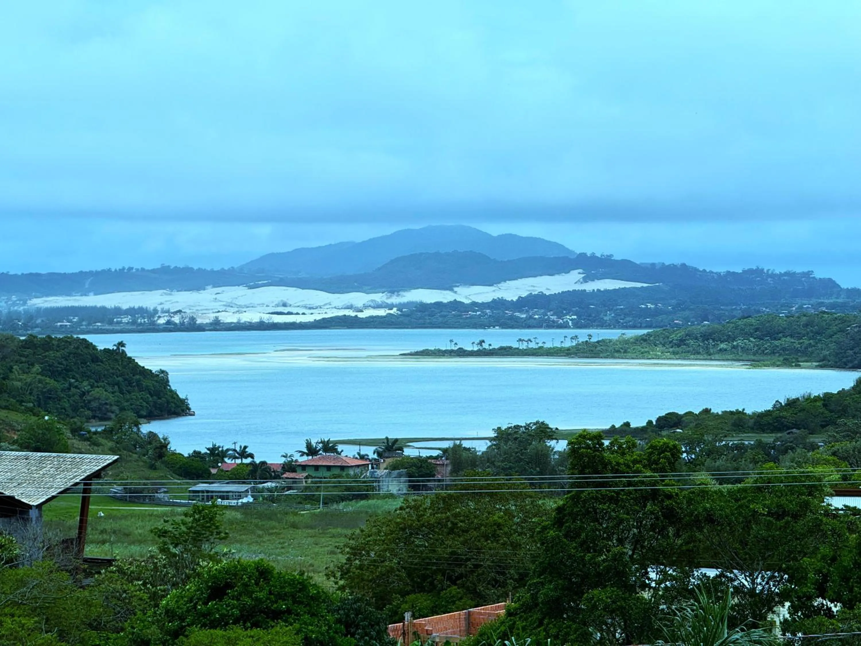 Three-Bedroom House in Pousada Casa Morango - Praia do Rosa - SC