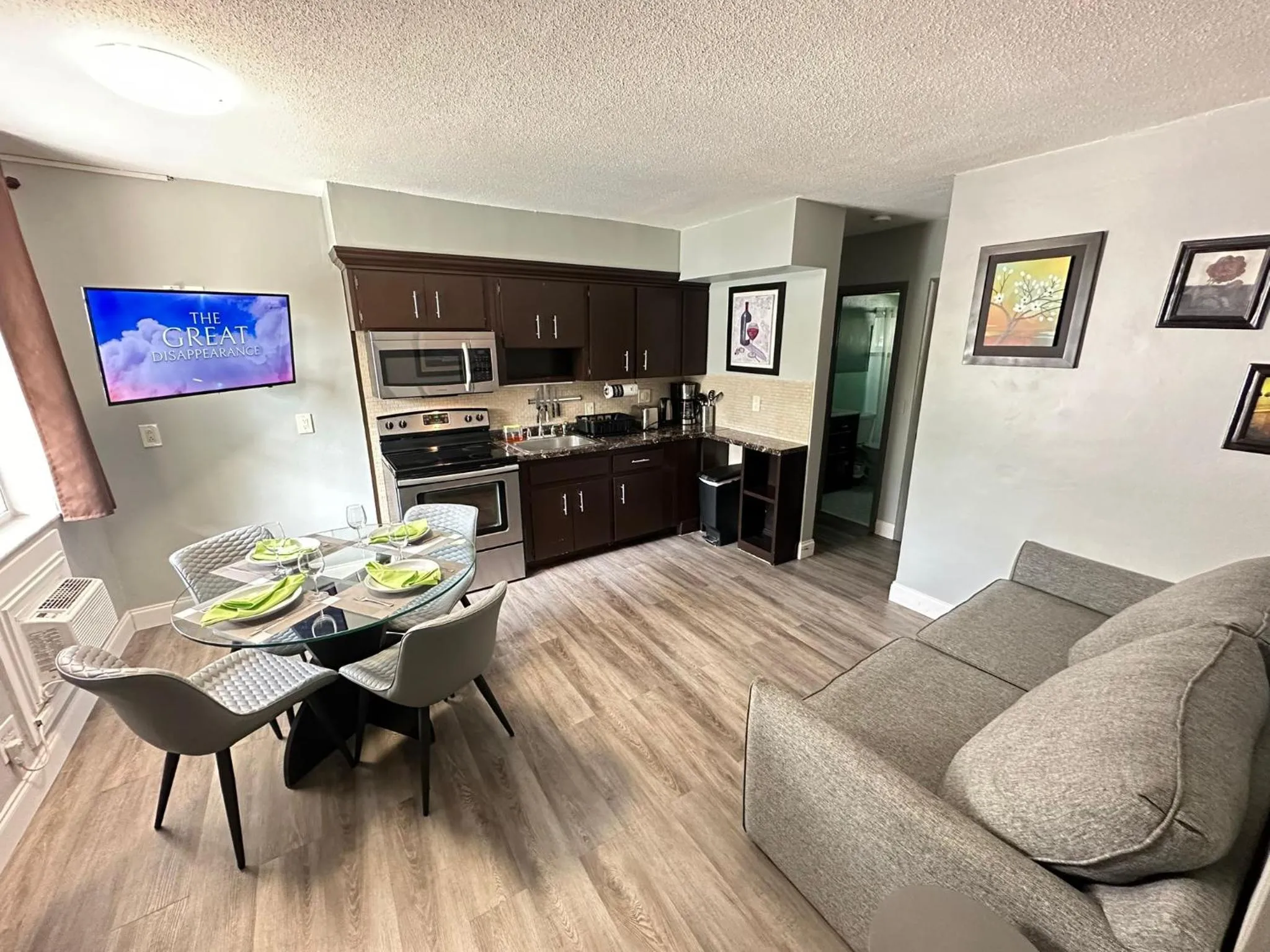 Sheridan Suites Apartments