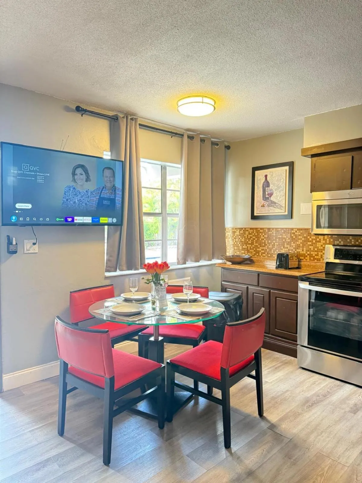 Sheridan Suites Apartments