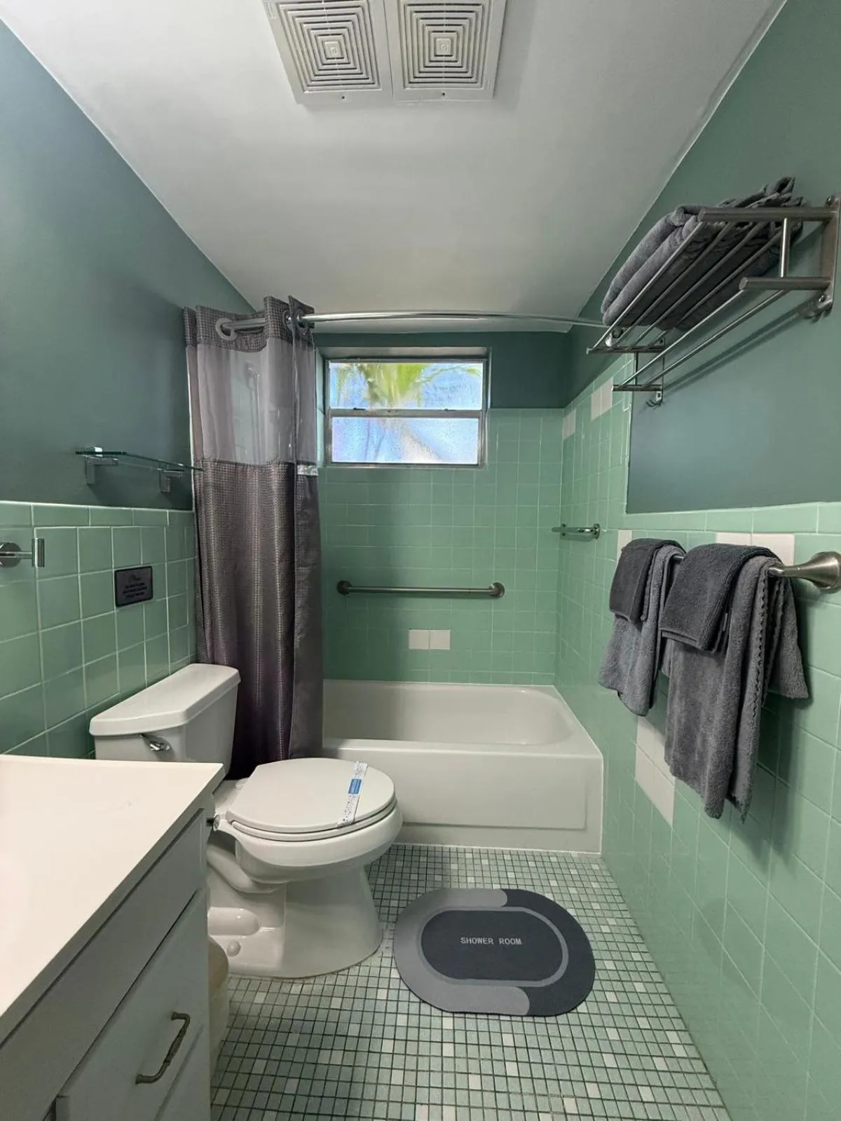 Sheridan Suites Apartments