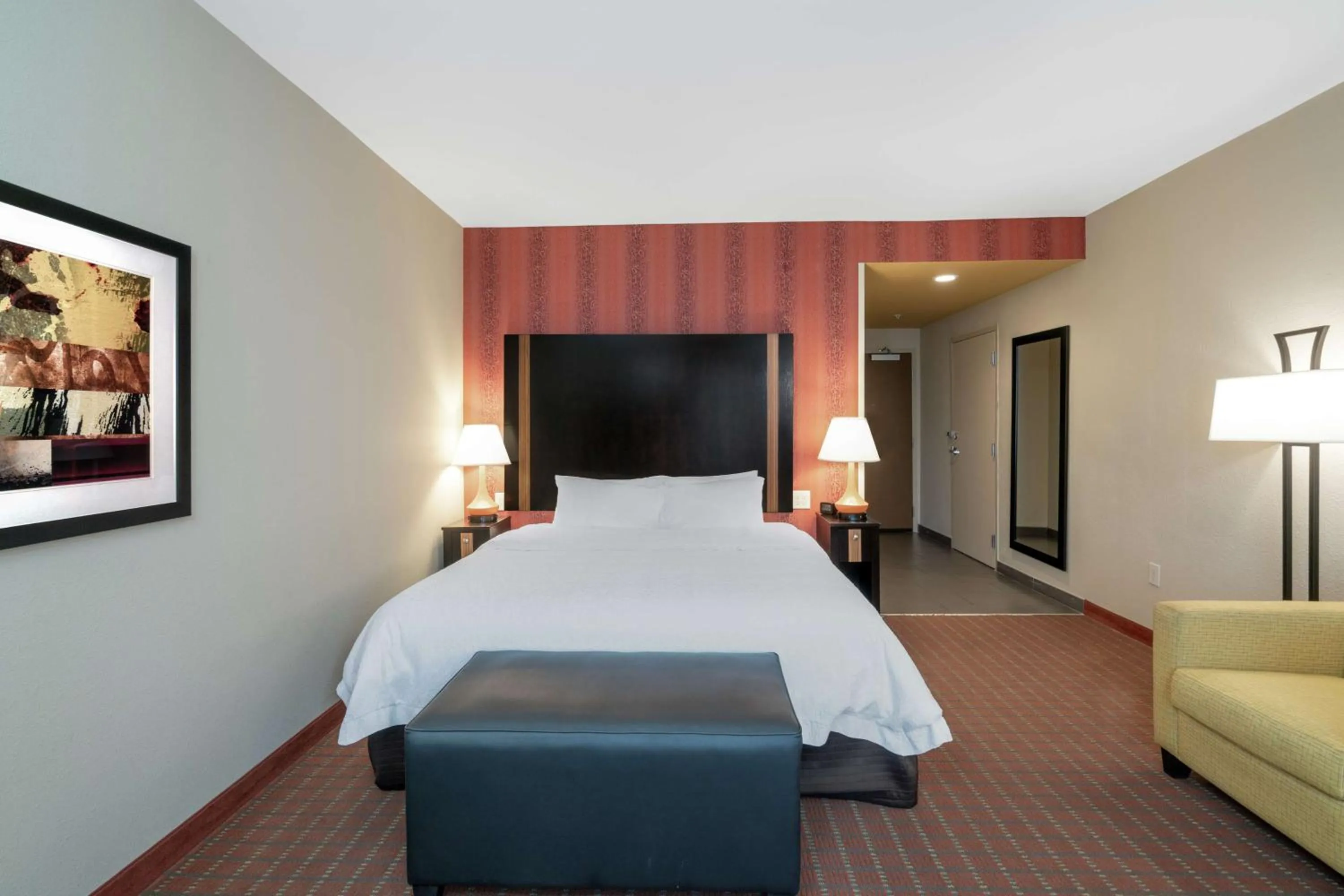 Bed in Hampton Inn Marion