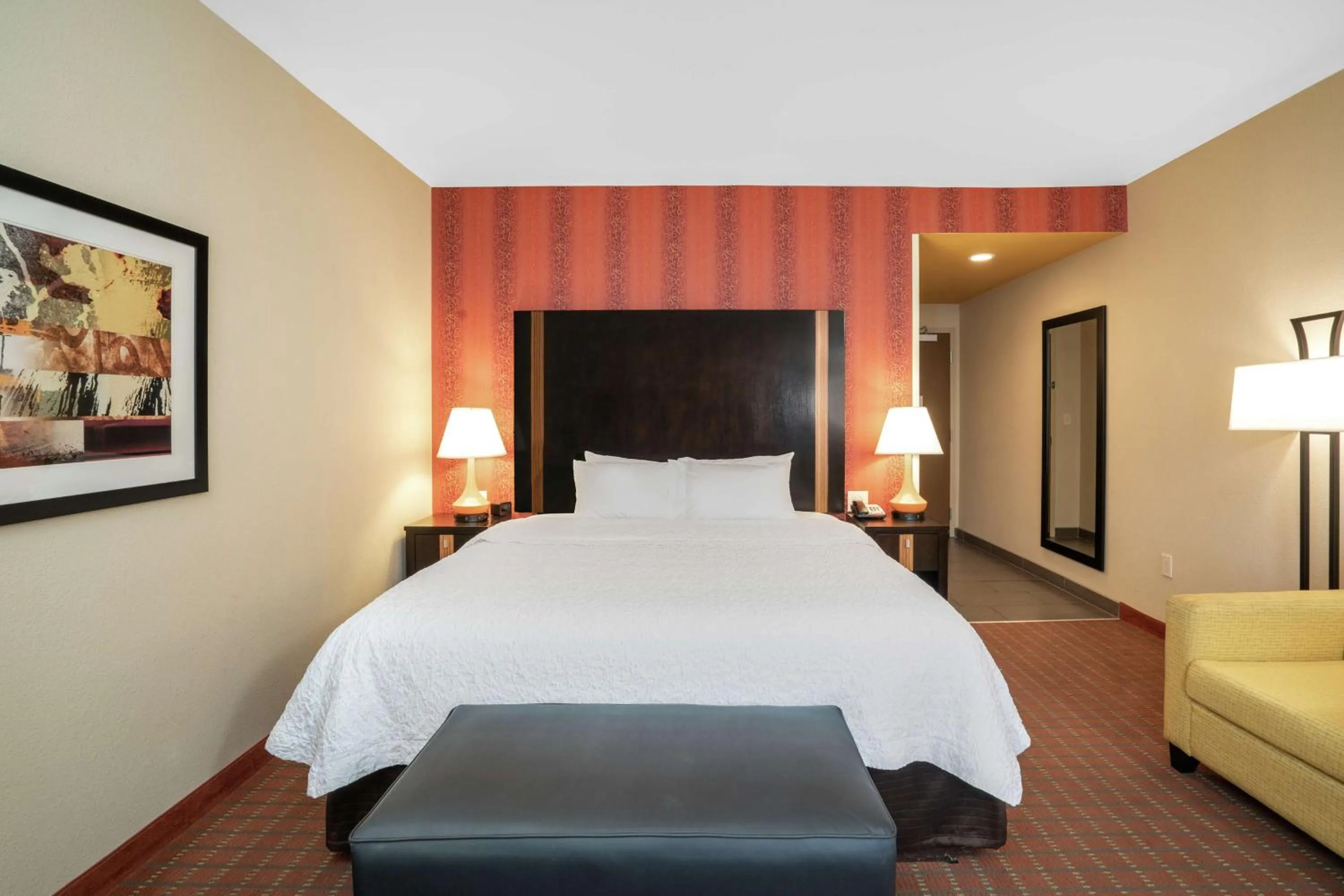 Bed in Hampton Inn Marion