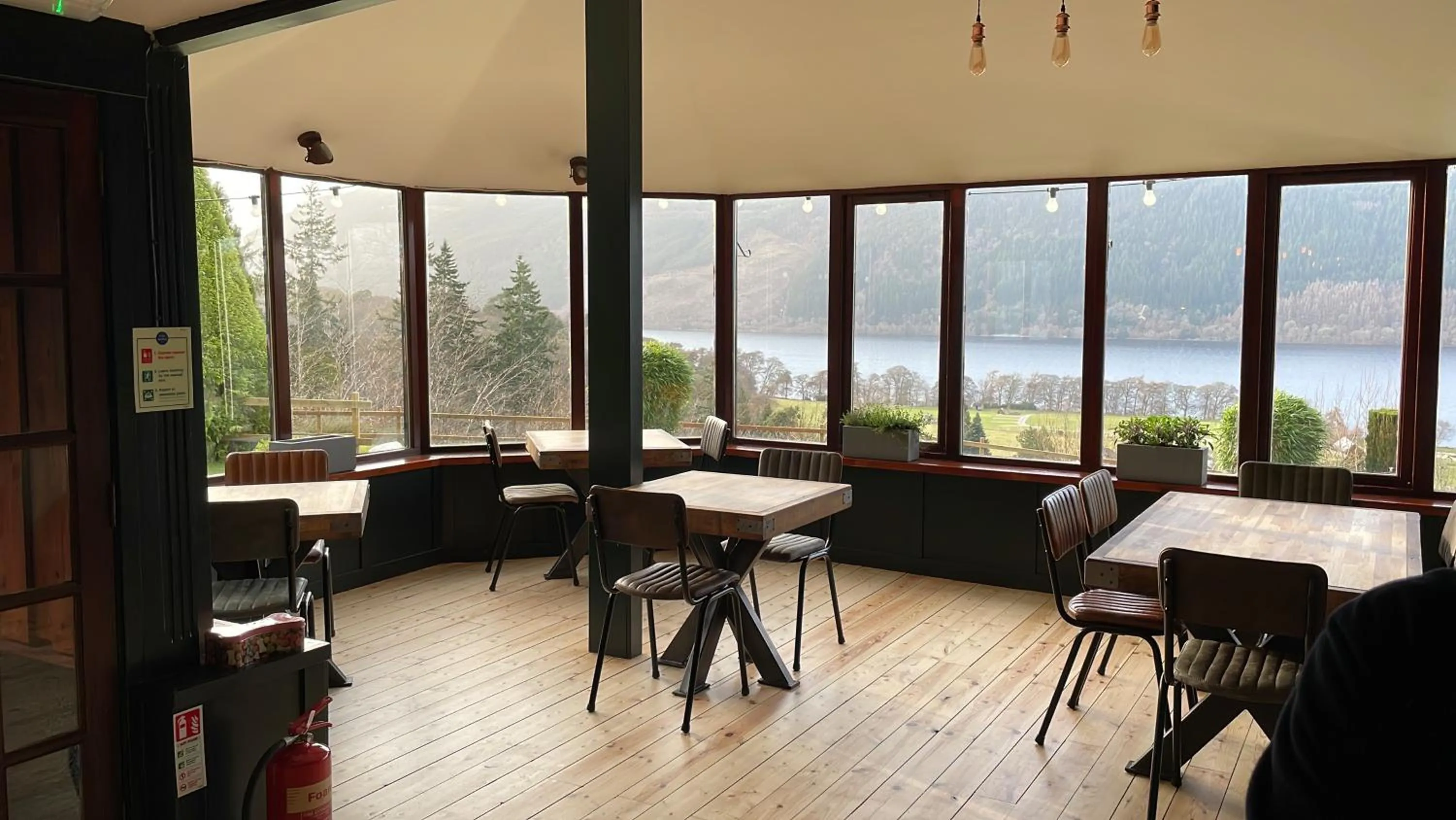 Lounge or bar in Craigdarroch Hotel