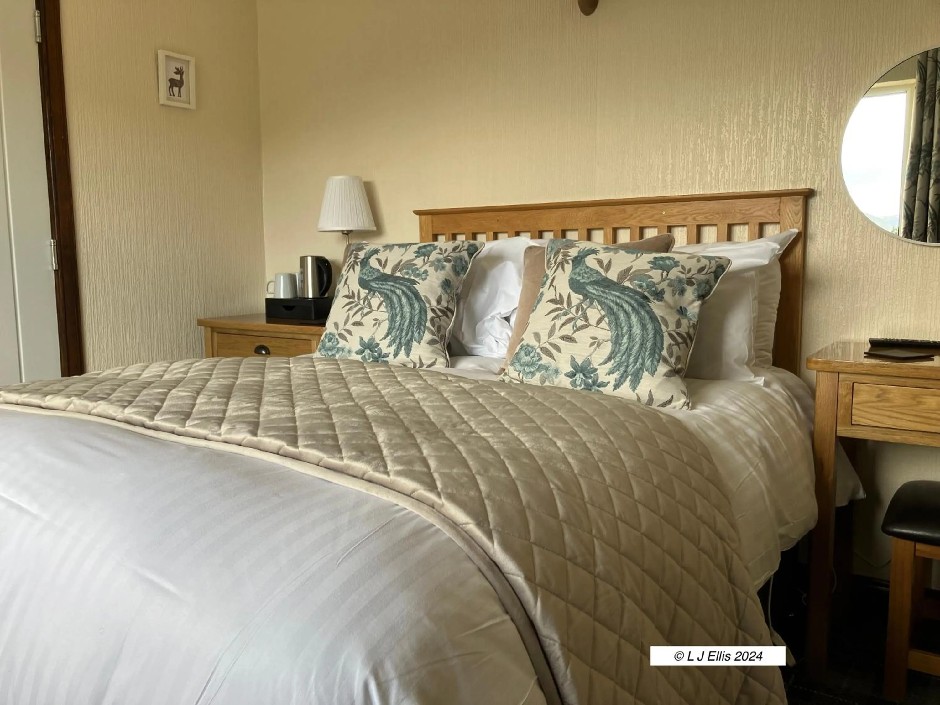 Bedroom, Bed in Foyers House