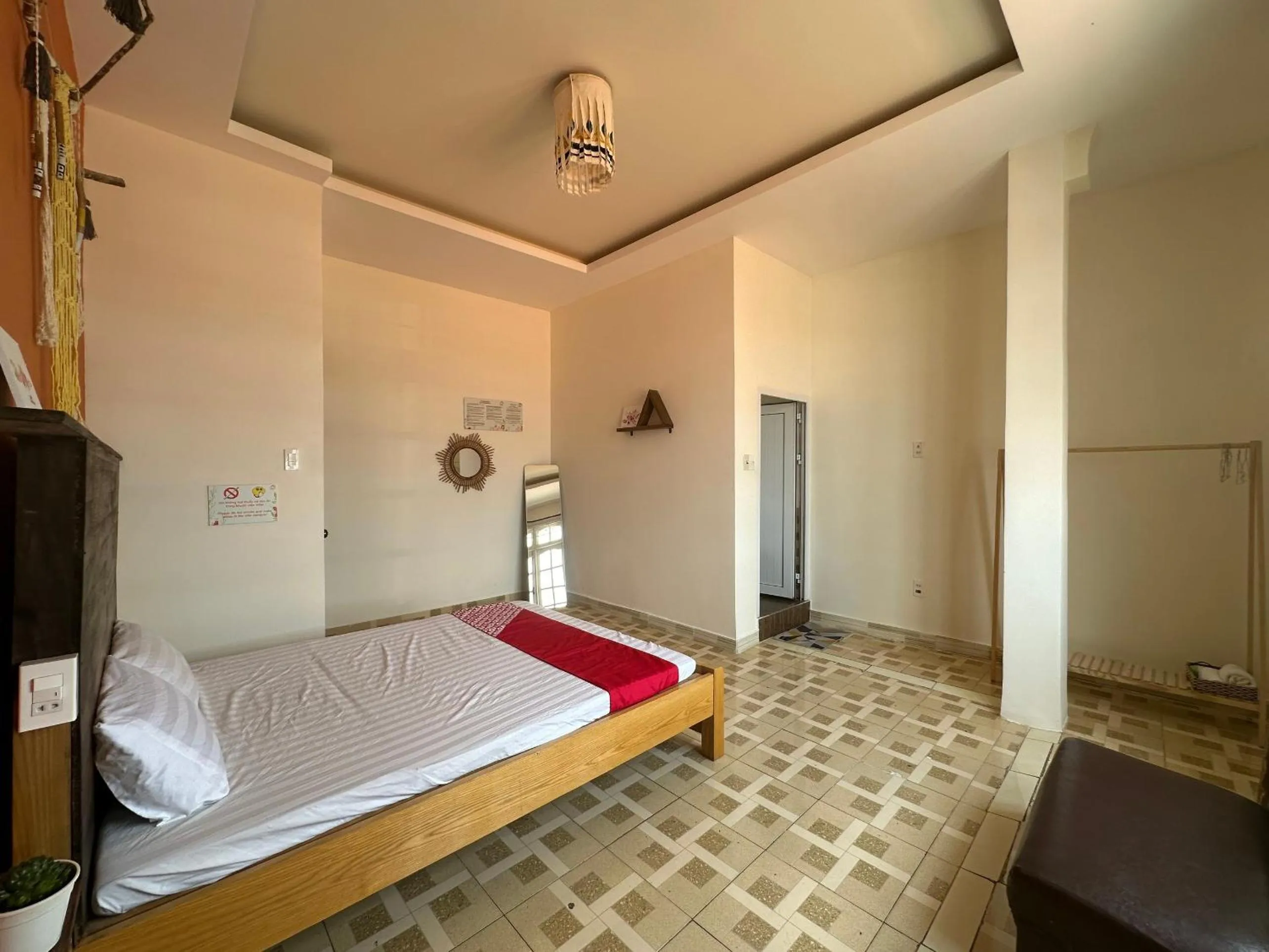 Bedroom, Bed in SPOT ON 1229 Happy Dream Homestay