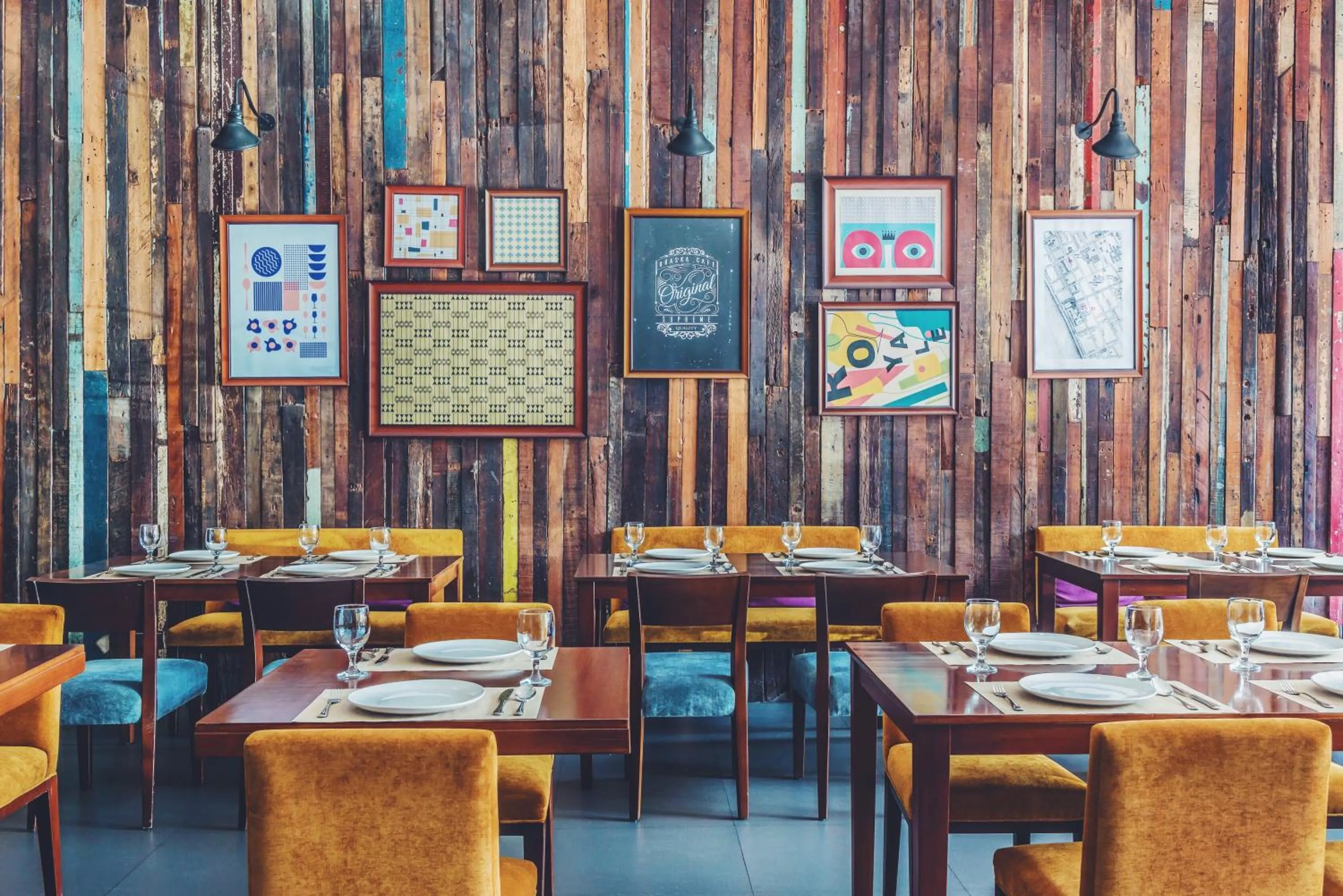 Restaurant/places to eat in Amelie Hotel Manila