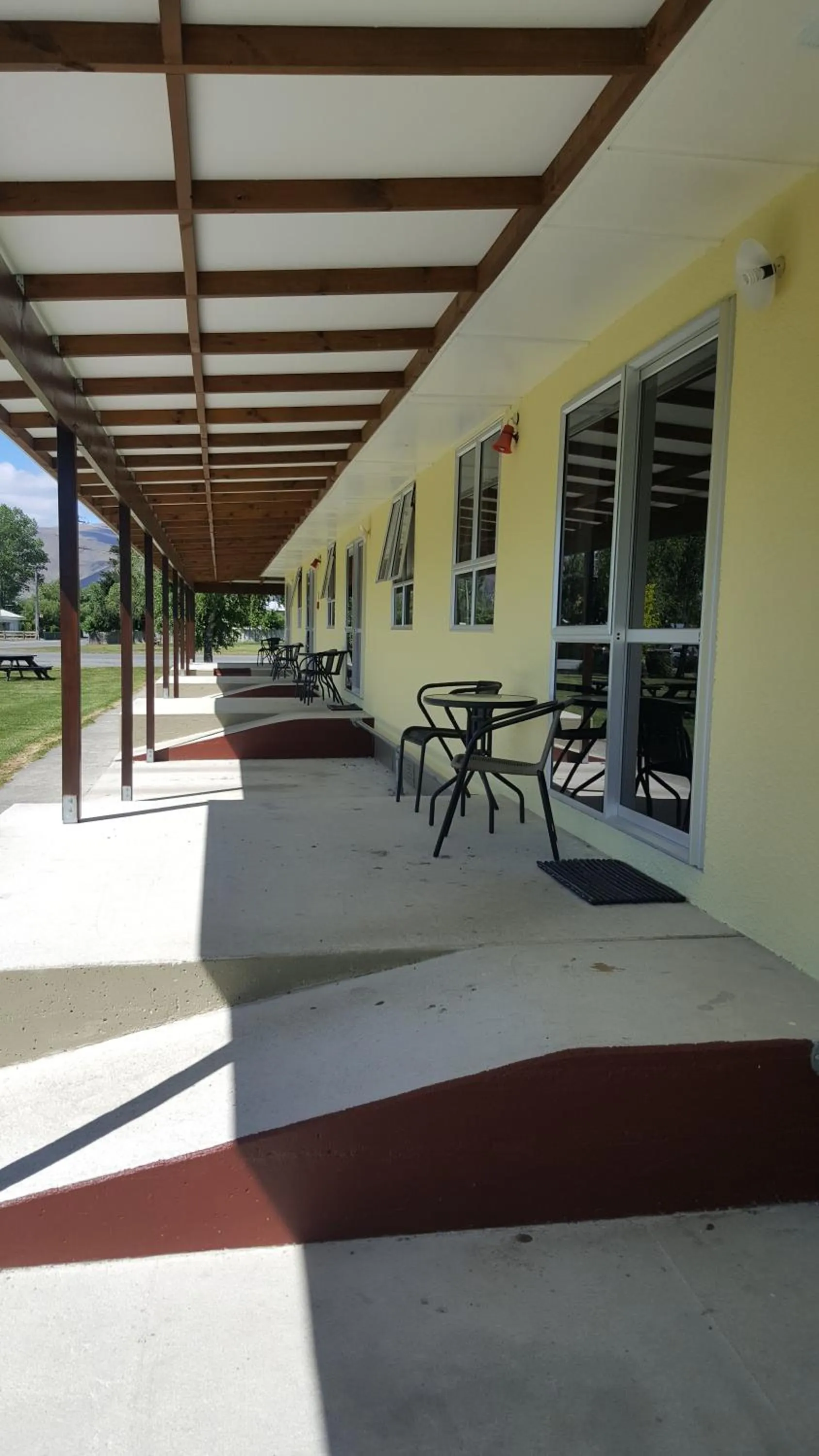Patio in High Country Lodge, Motels & Backpackers