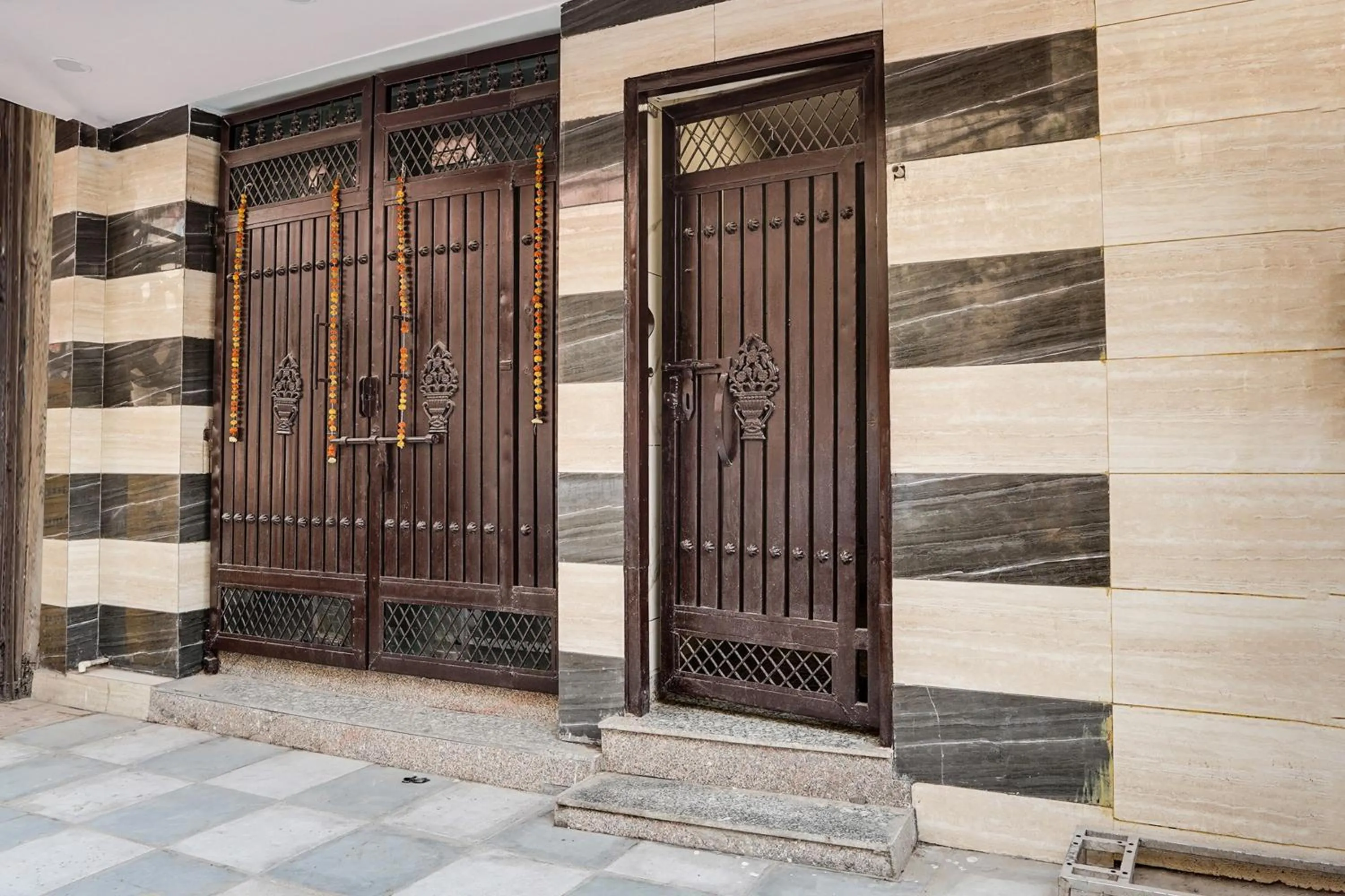Facade/entrance in Hotel O Hotel Gold Star