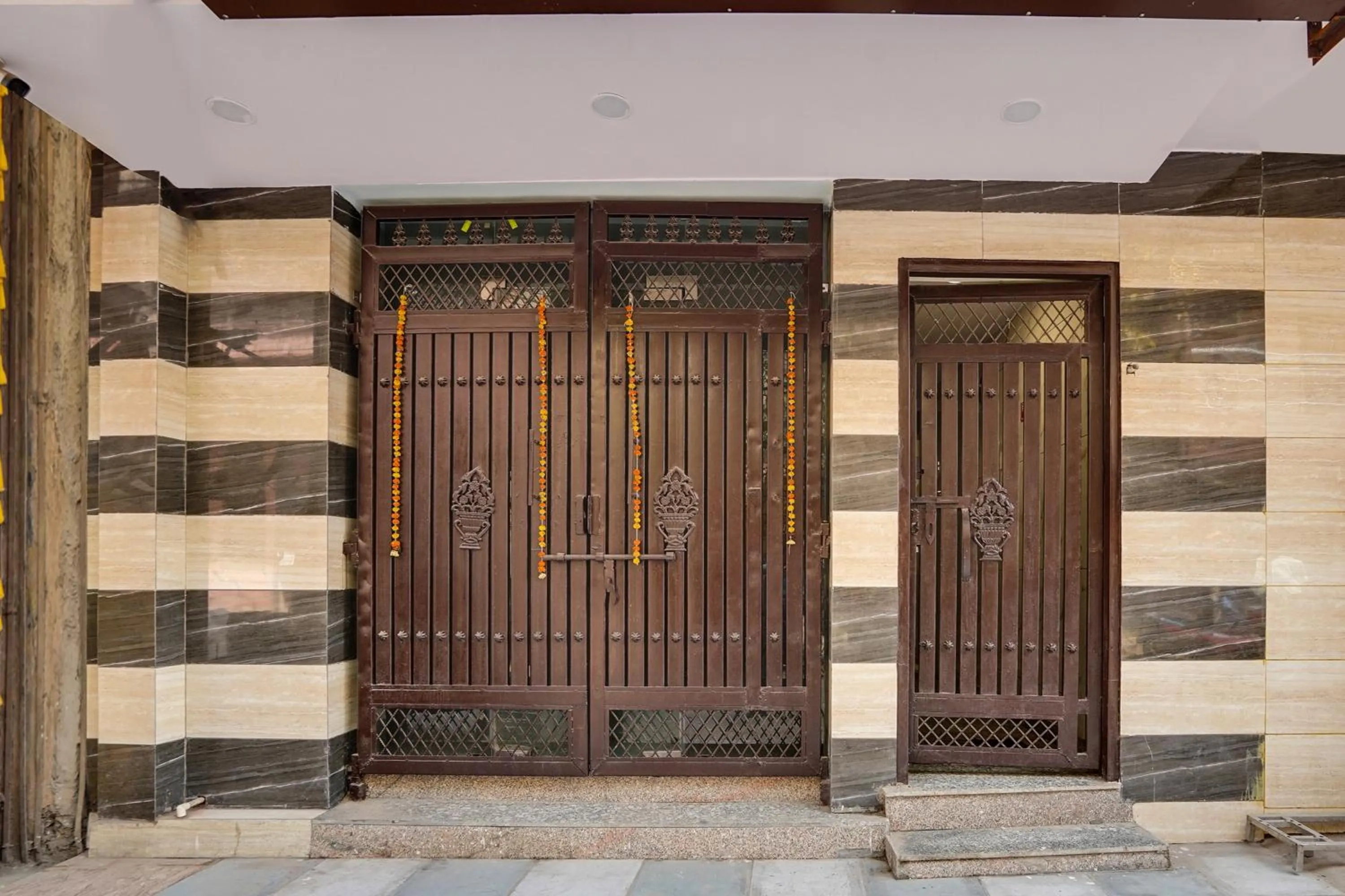 Facade/entrance in Hotel O Hotel Gold Star