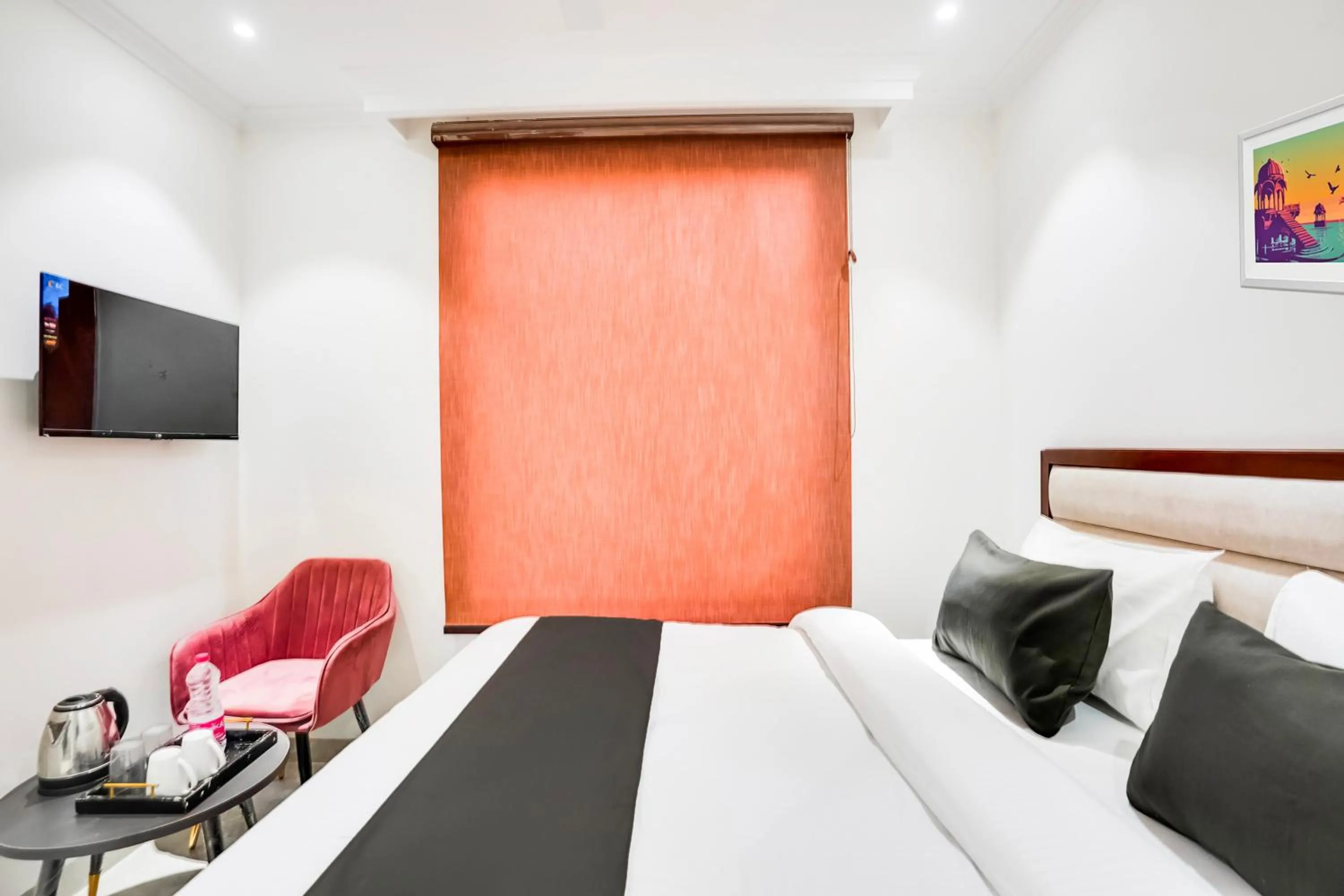 Bedroom, Bed in HOTEL RETREAT INN