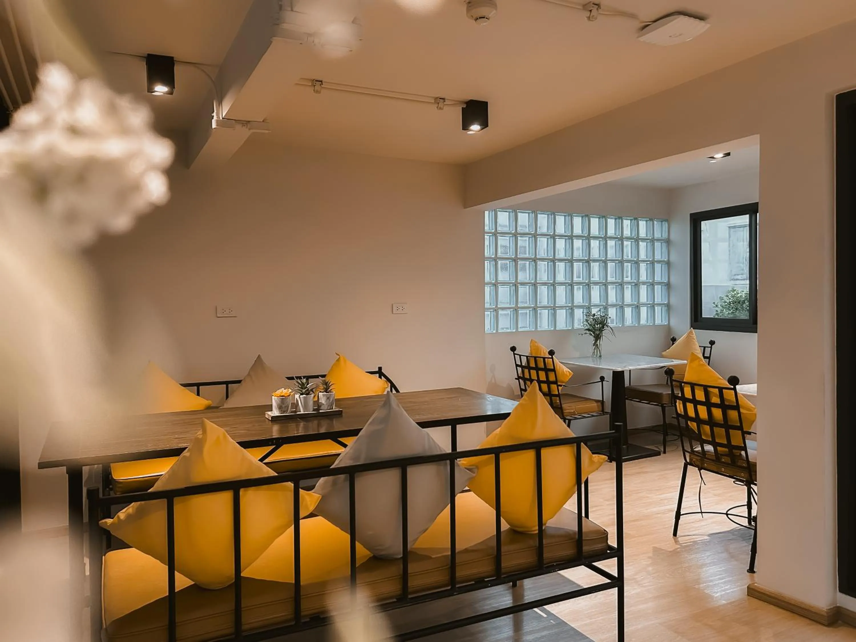 Seating area in Townhouse PK Garden