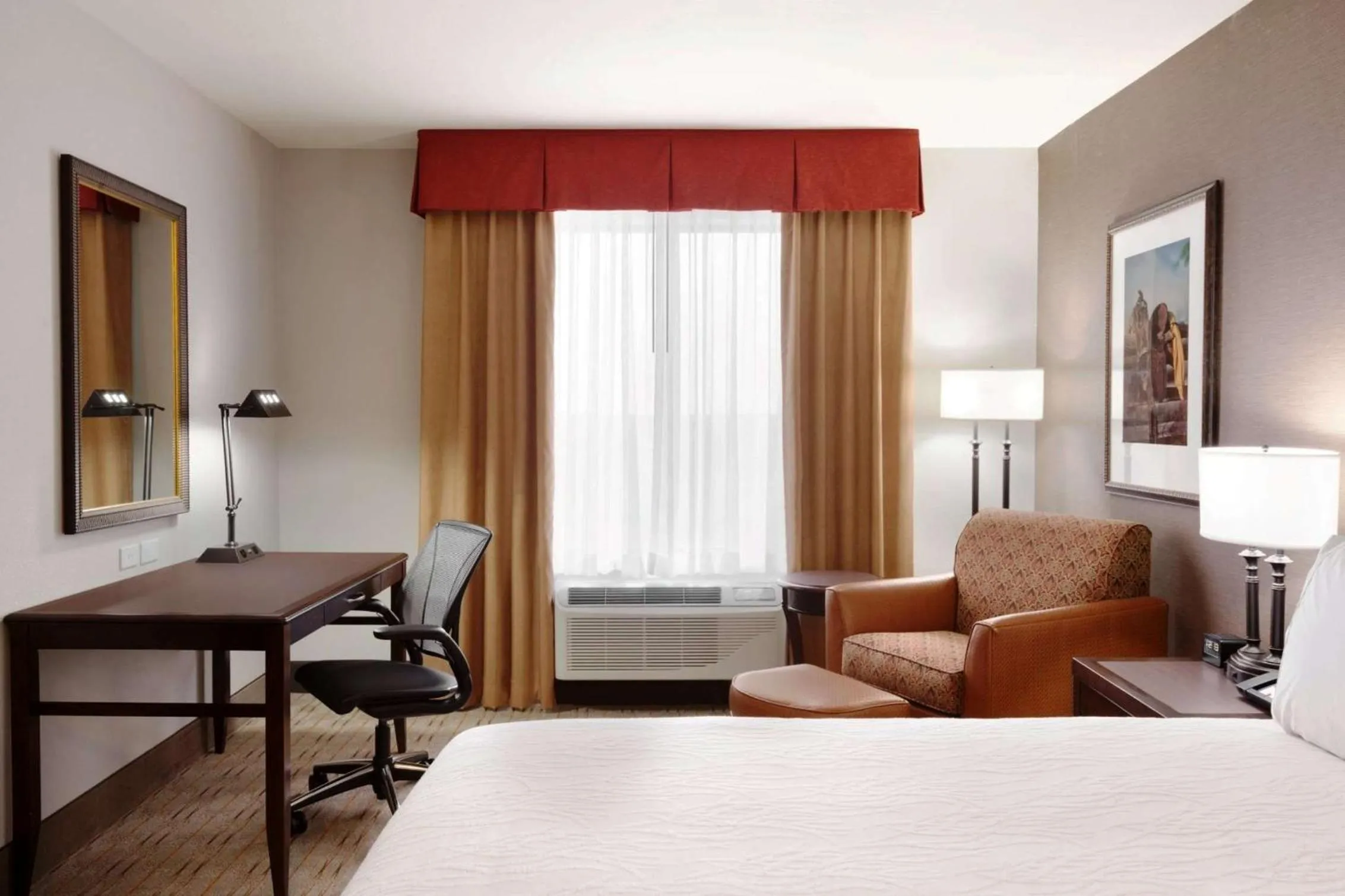 Bed in Hilton Garden Inn Denison/Sherman/At Texoma Event Center