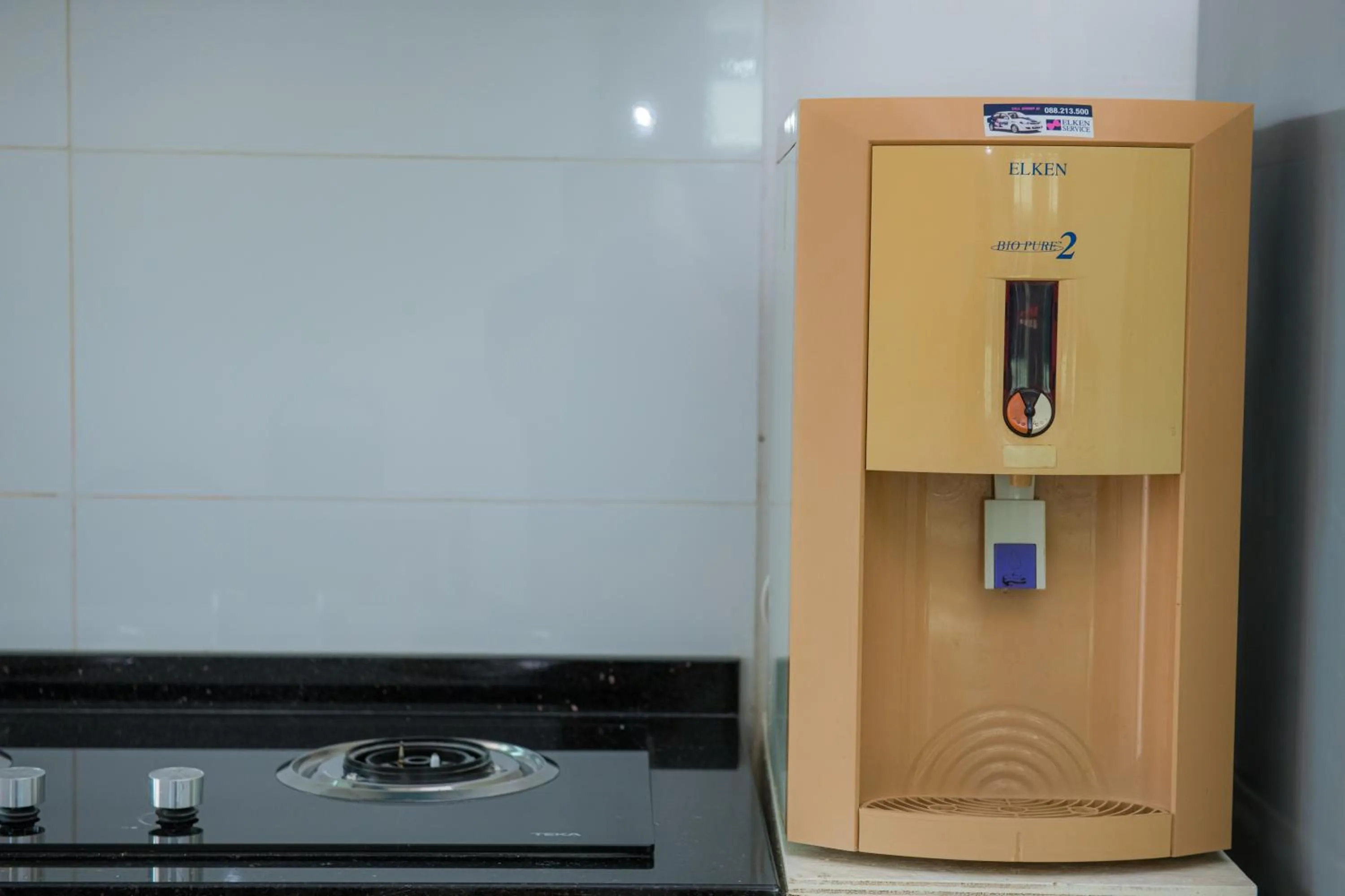 Kitchen or kitchenette in Trival Broadway Hut Homestay Sri Indah, Sandakan