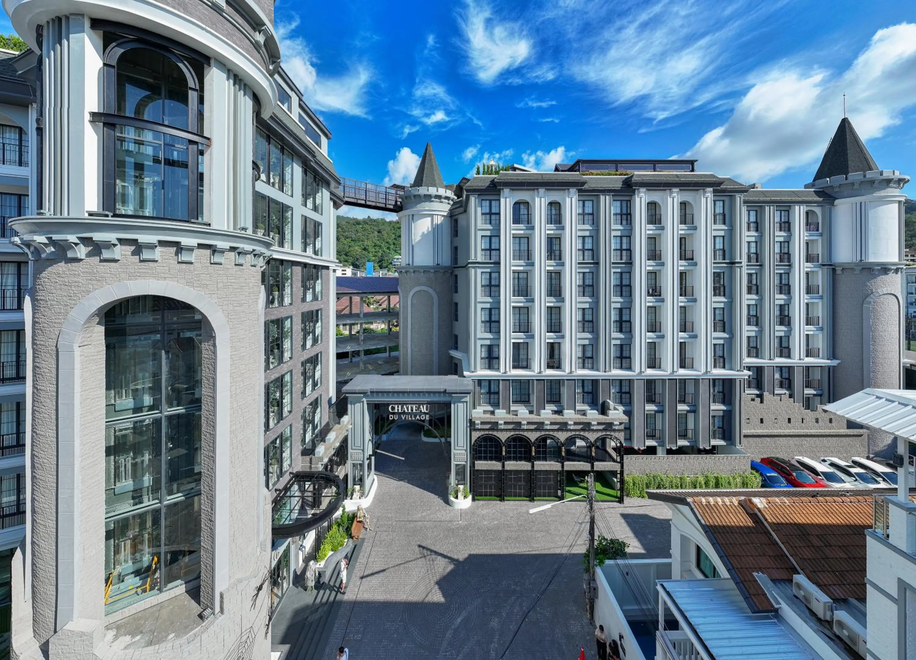 Property building in Chateau Du Village Patong