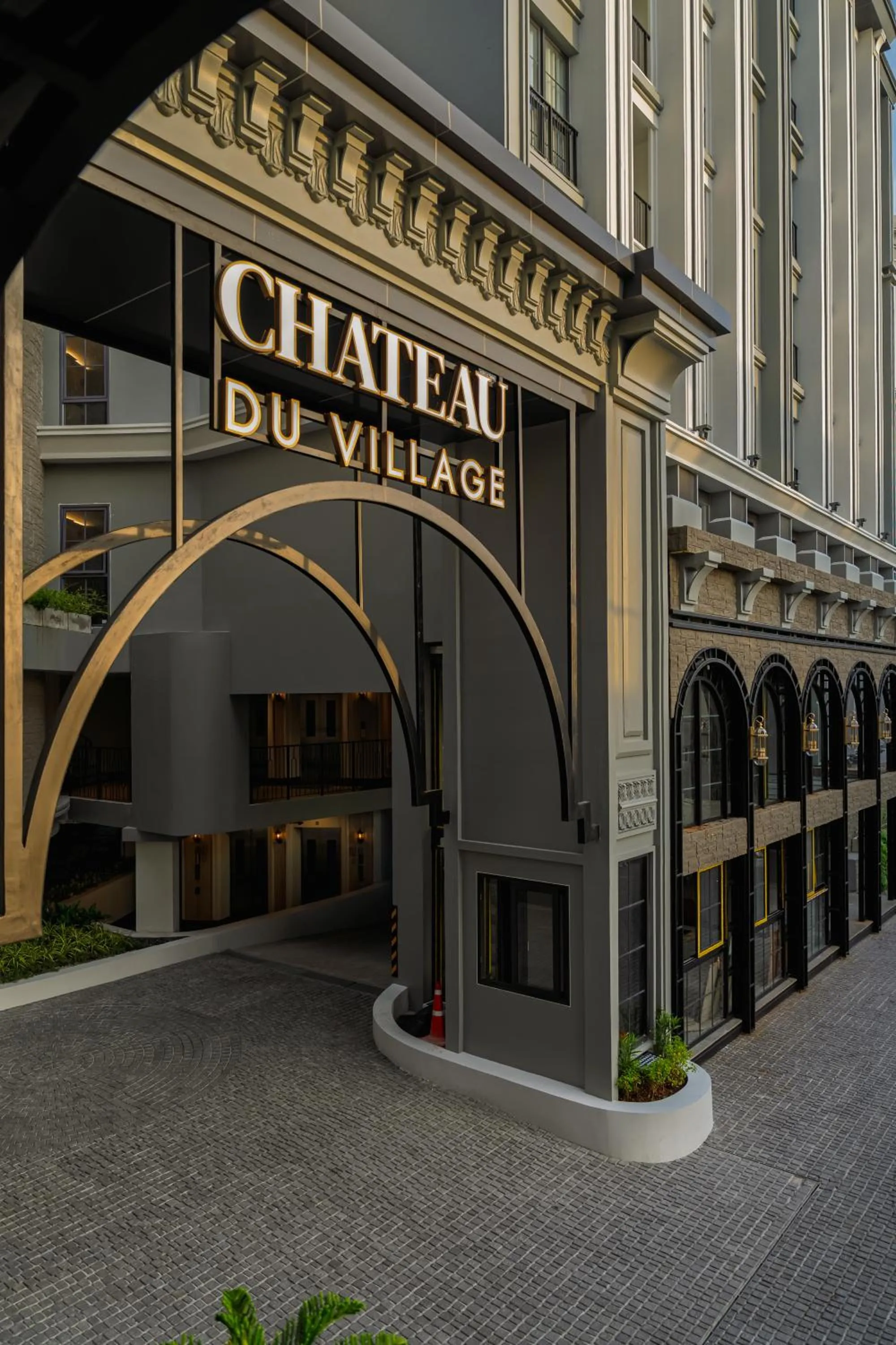 Property building in Chateau Du Village Patong