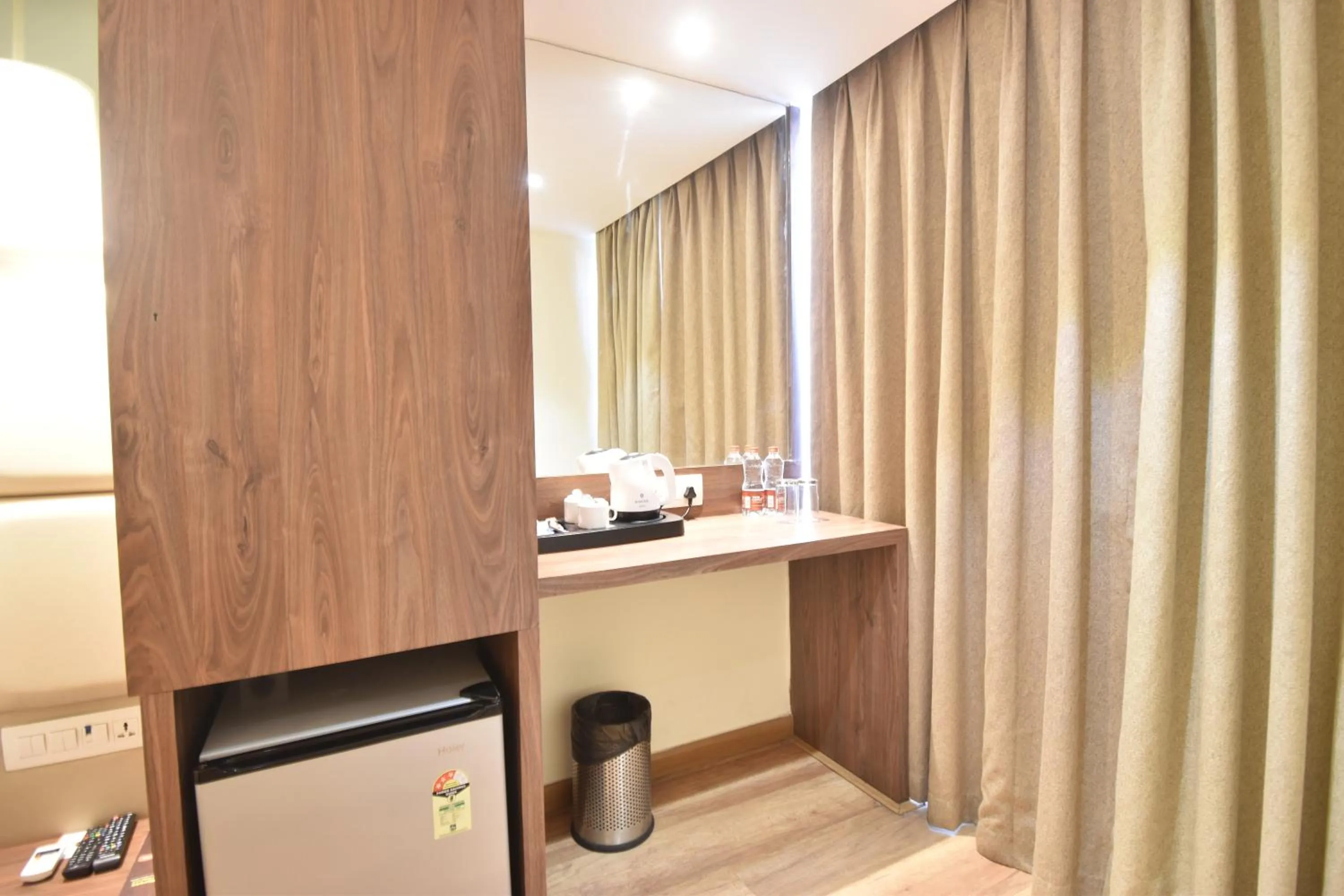 hair dresser in The Aarya A Smart Business Hotel