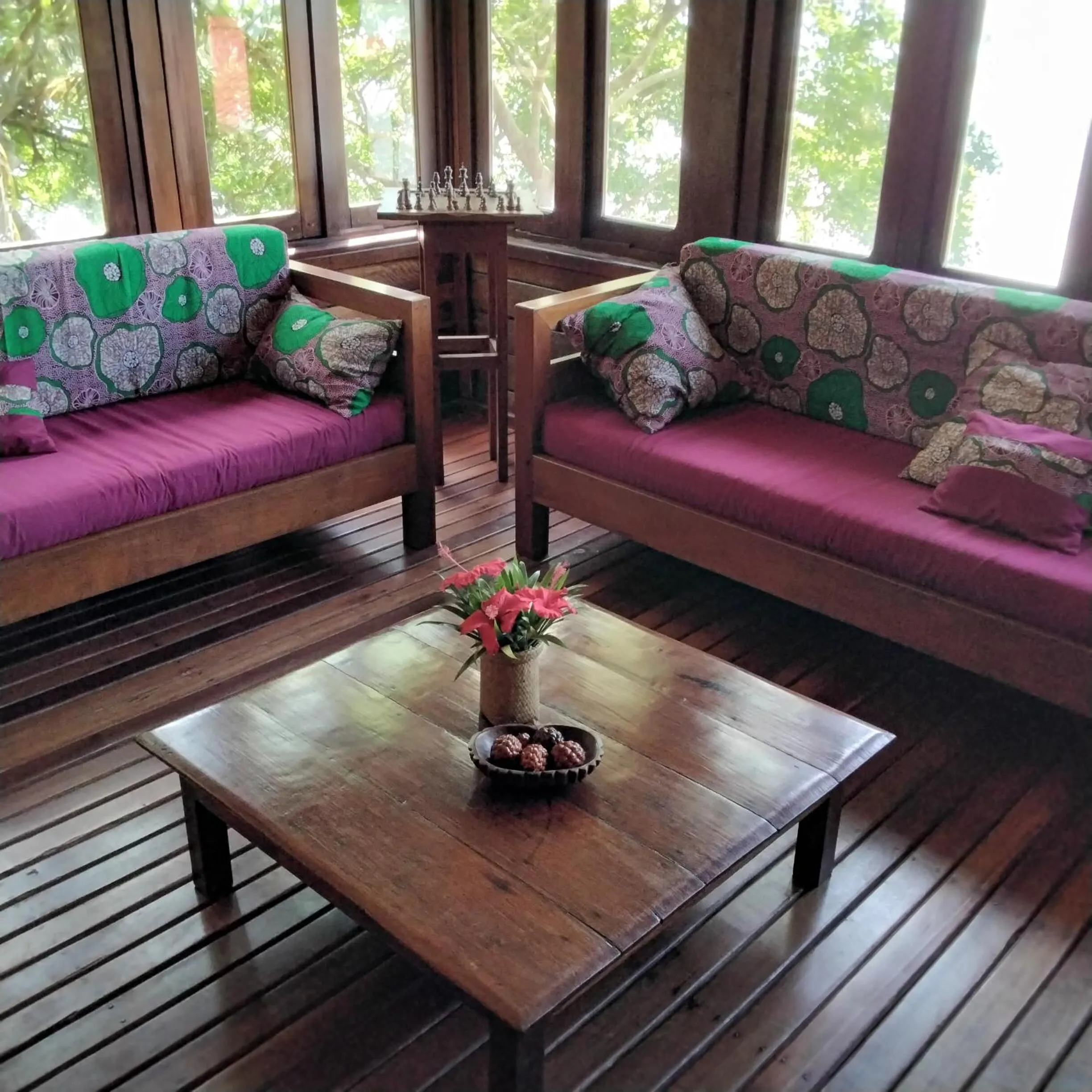 Living room in Boraha Village Ecolodge