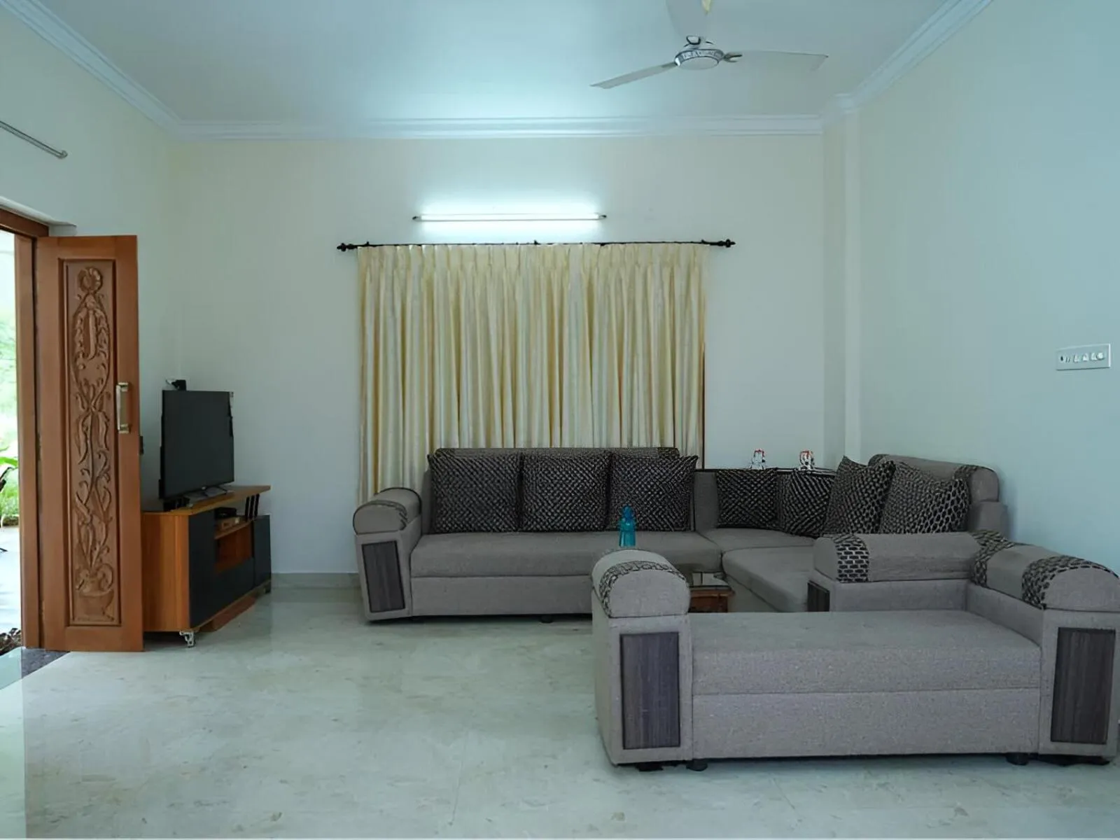 Living room in Virsaa Holiday Home