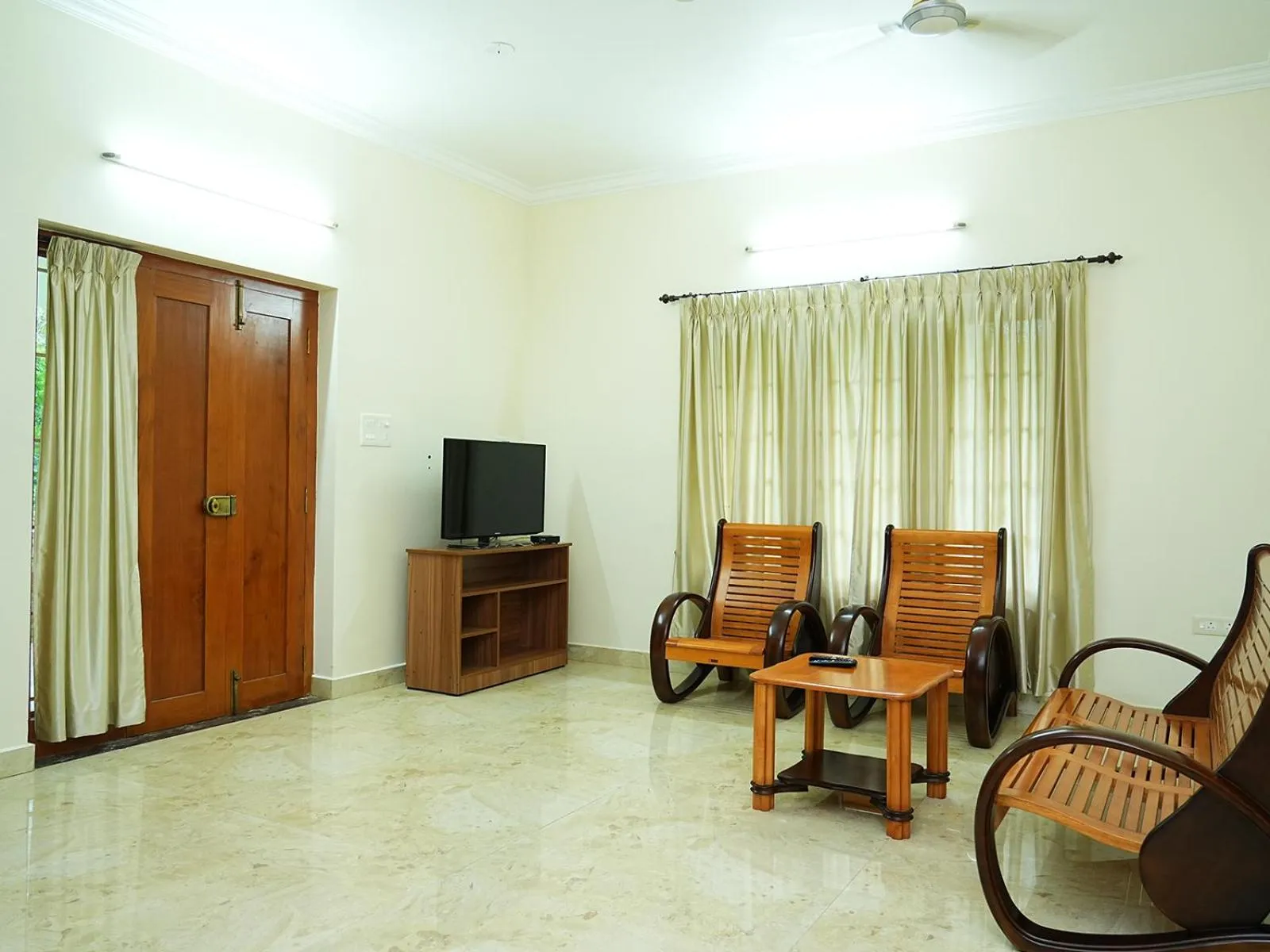 Living room in Virsaa Holiday Home