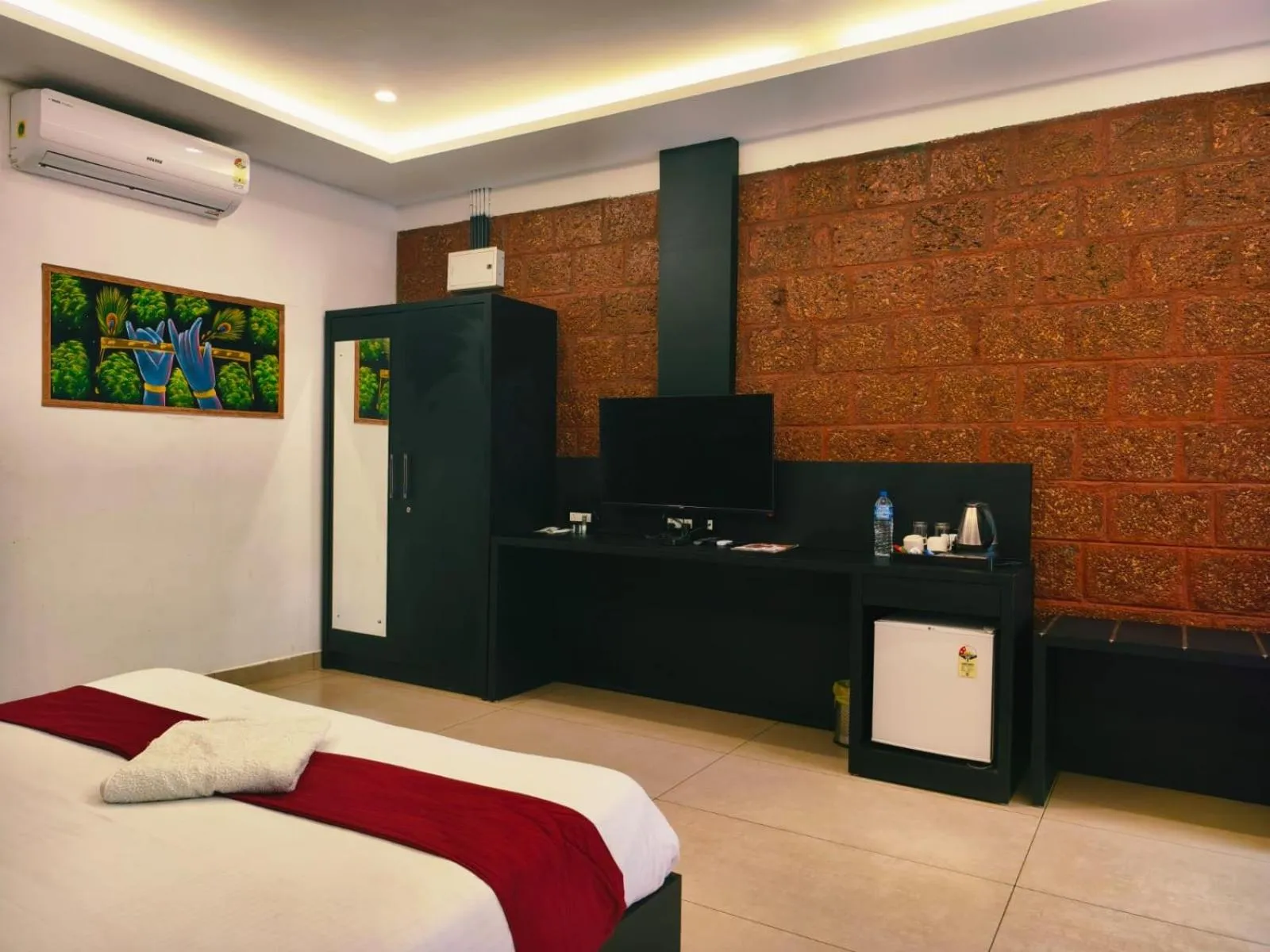 Photo of the whole room, Bed in Udaya Resort