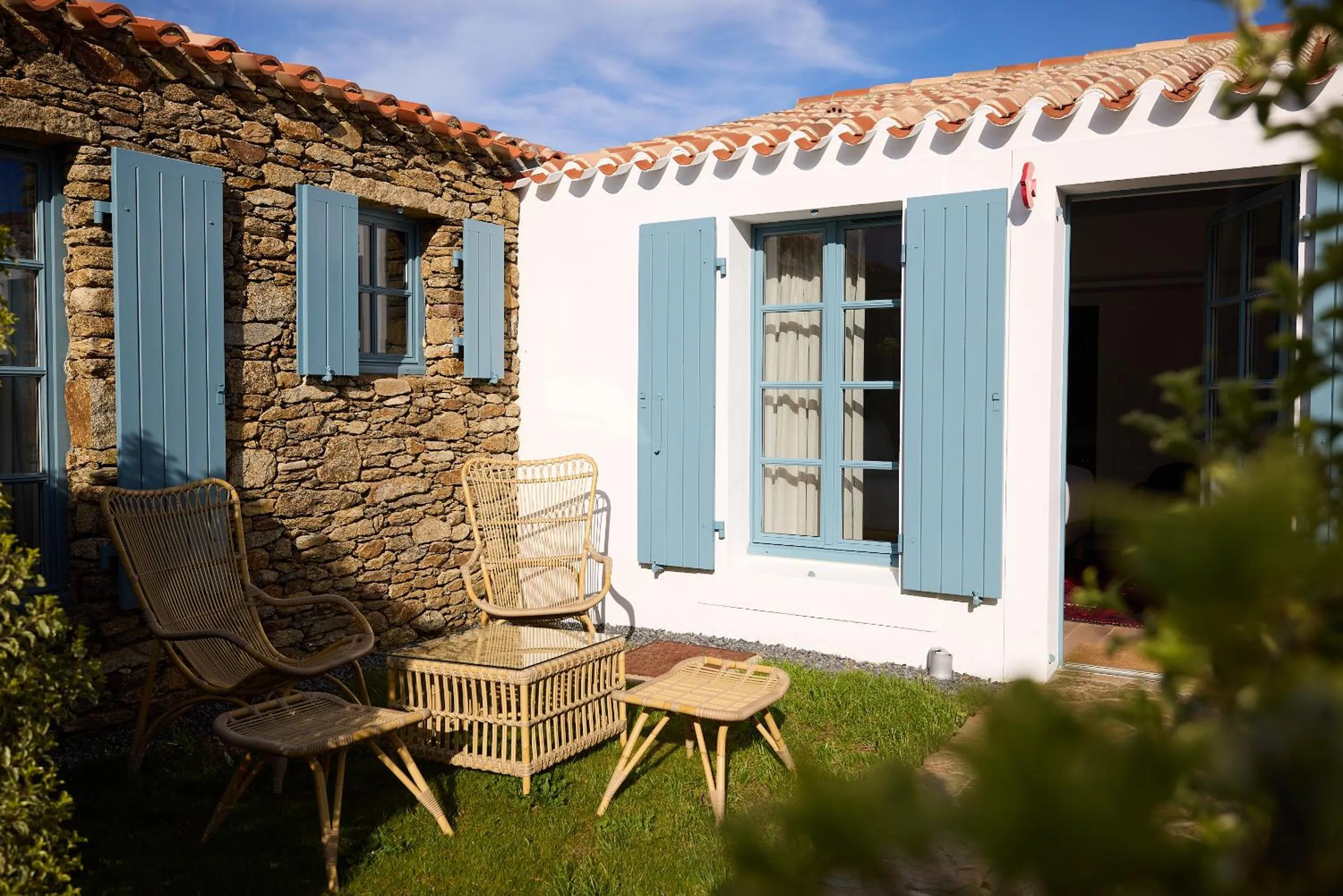 Patio in La Mission Hôtel & SPA - l'île d'Yeu