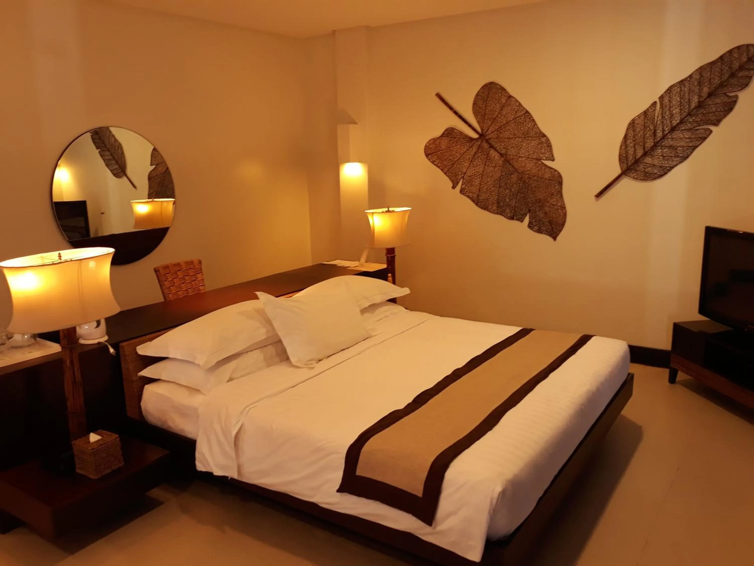 Bed in Kamana Sanctuary Resort & Spa