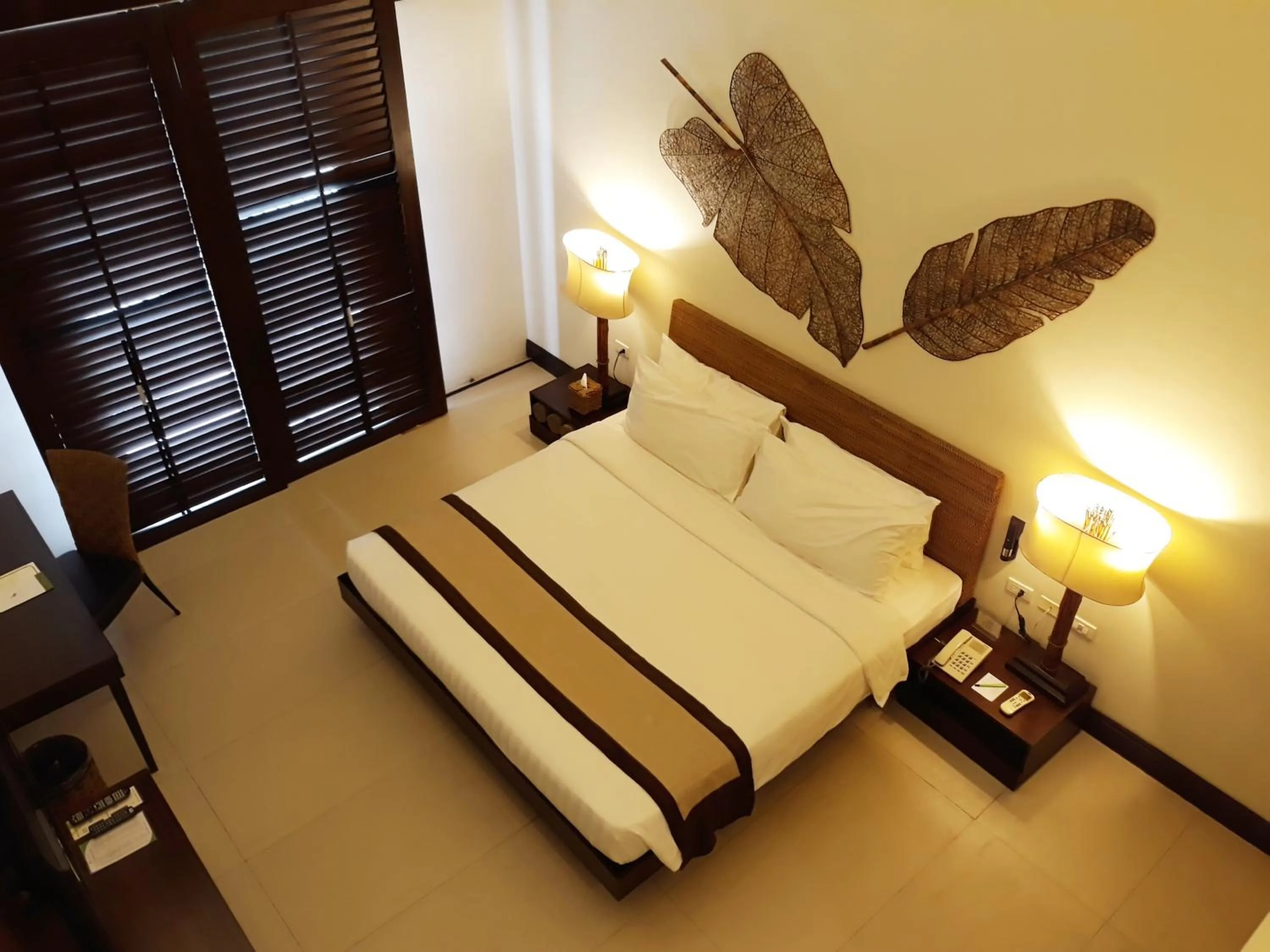Bed in Kamana Sanctuary Resort & Spa