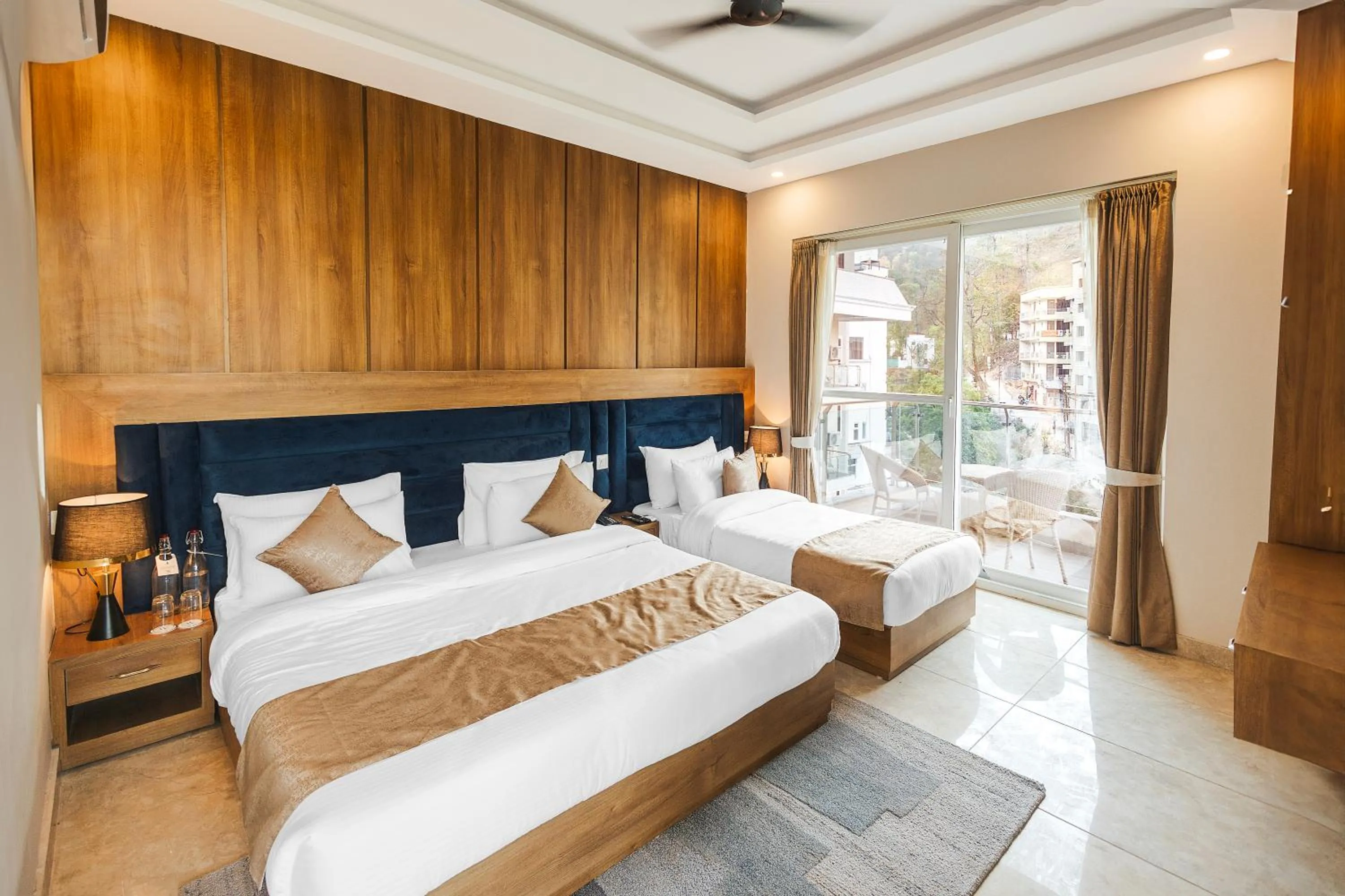 Photo of the whole room in Stone Wood Hotel, Rishikesh