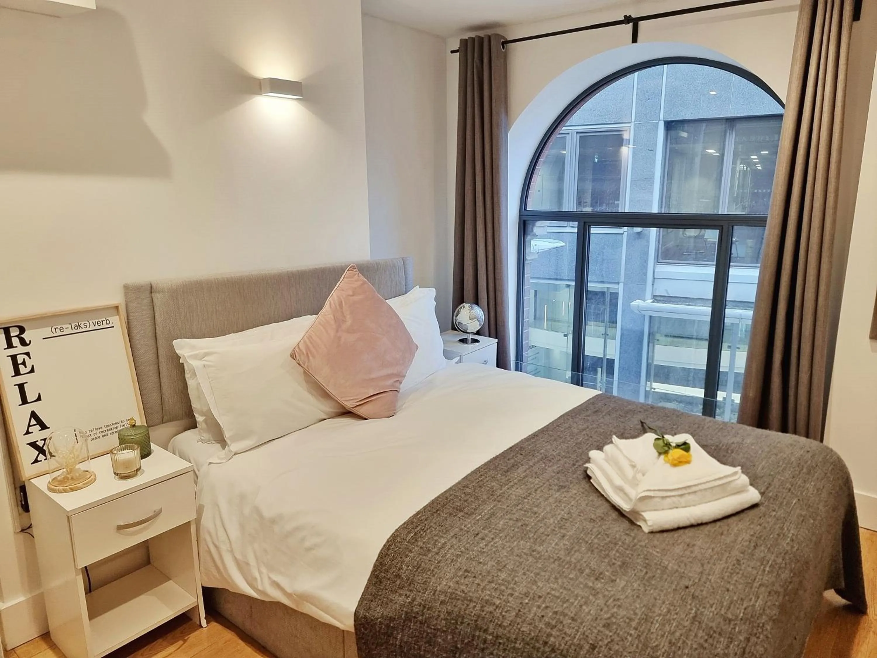 Bed in Shard View Apartments