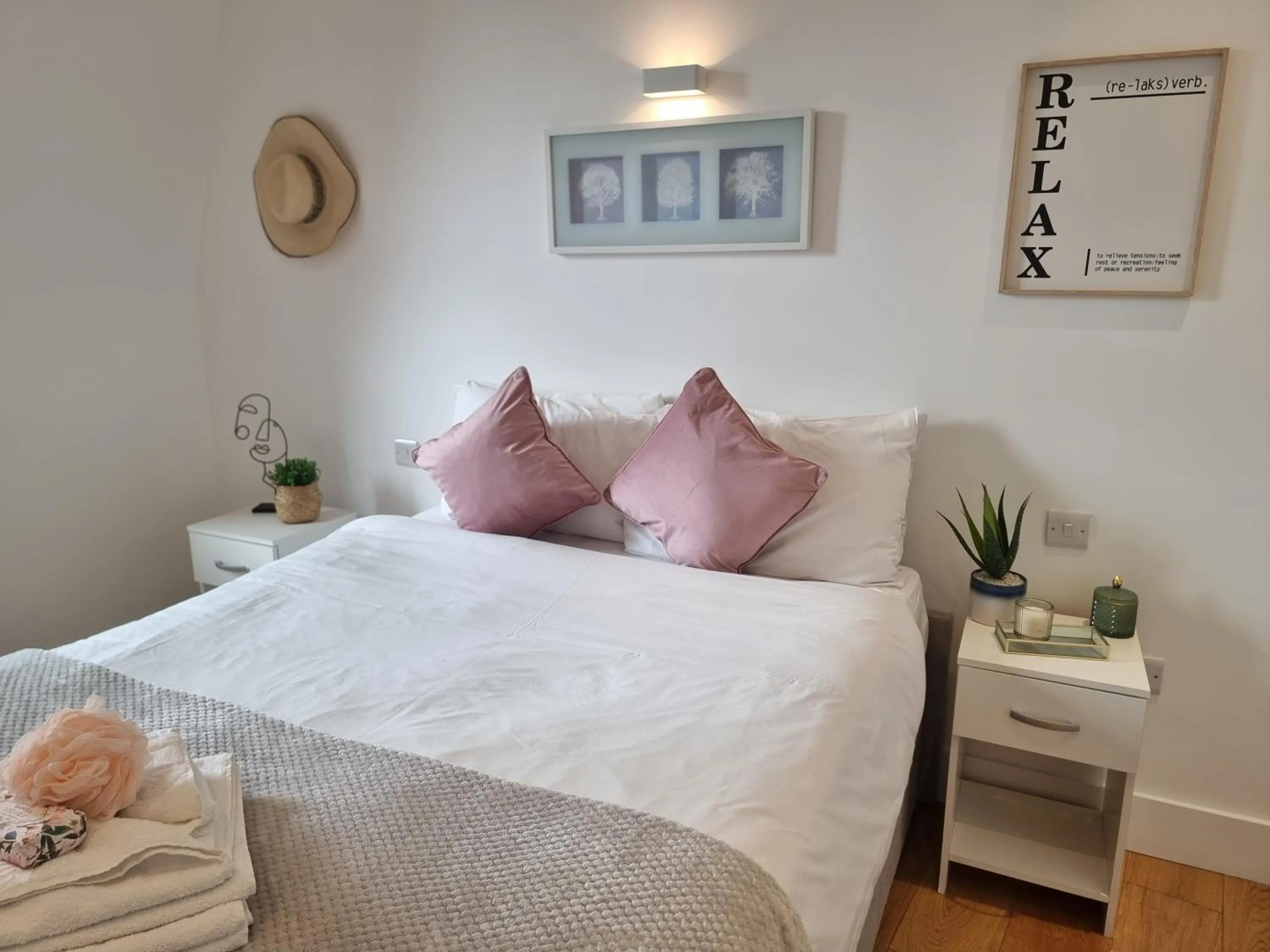 Bed in Shard View Apartments