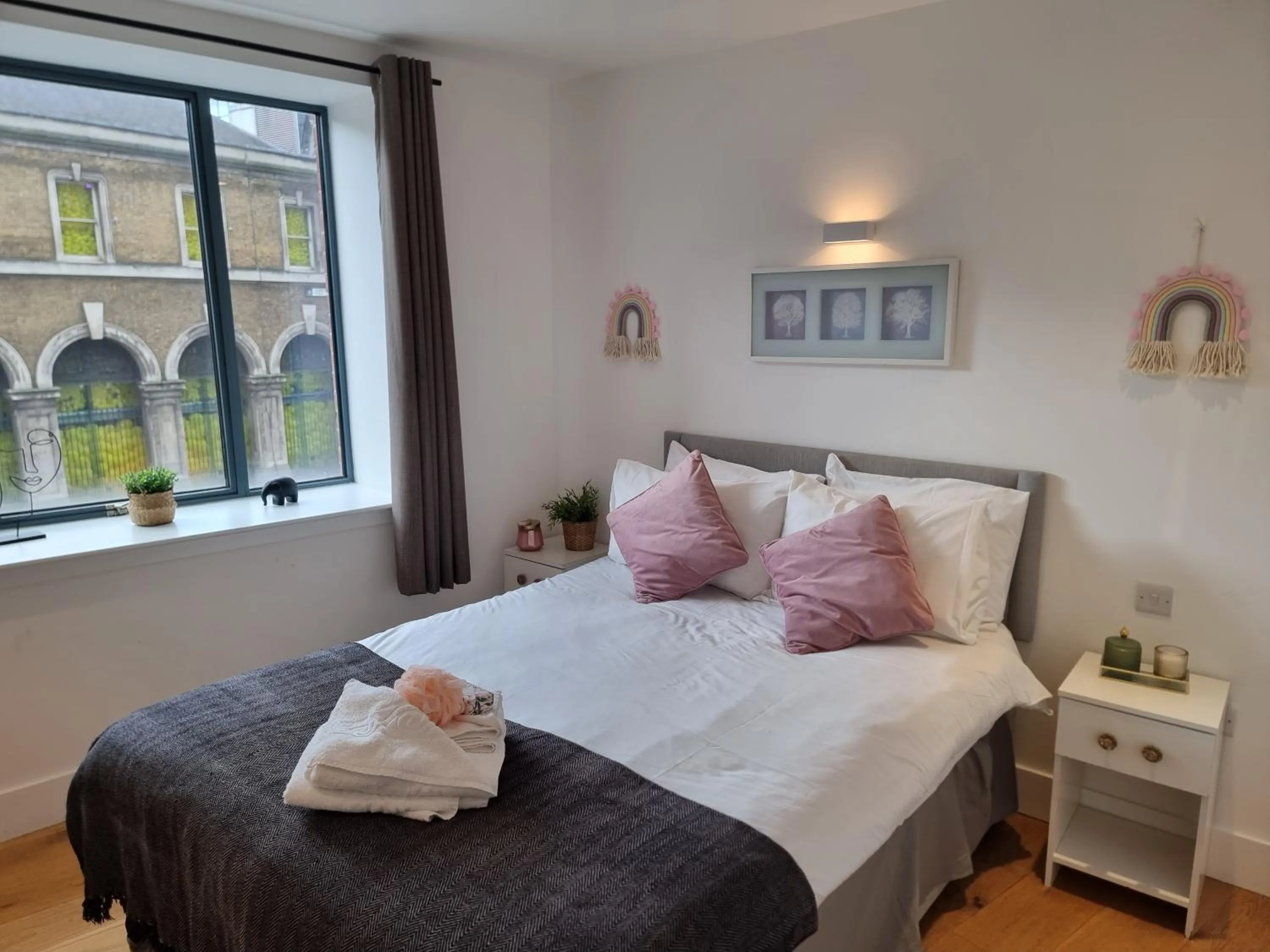 Bed in Shard View Apartments