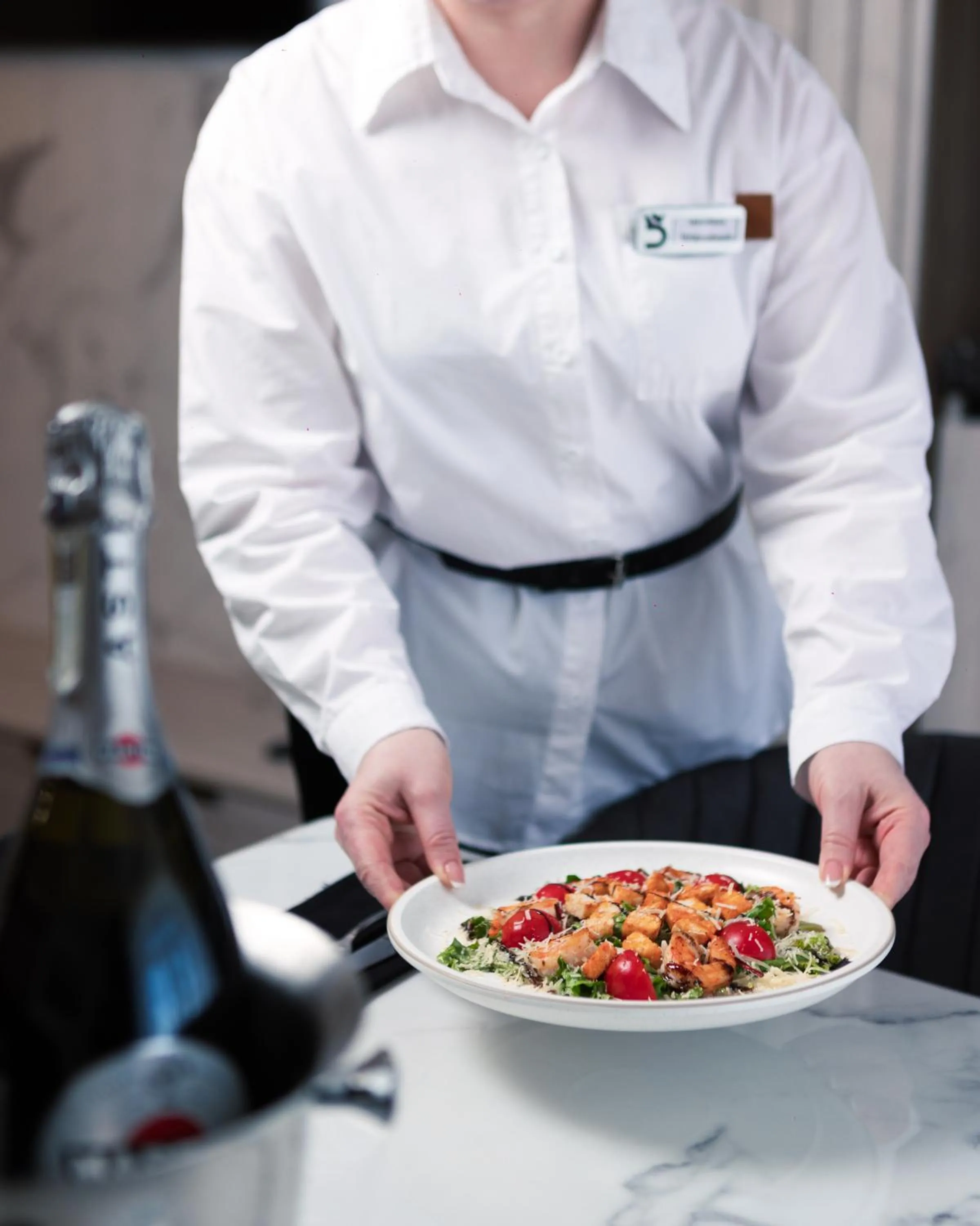 Restaurant/places to eat in Dynasty Hotel & SPA