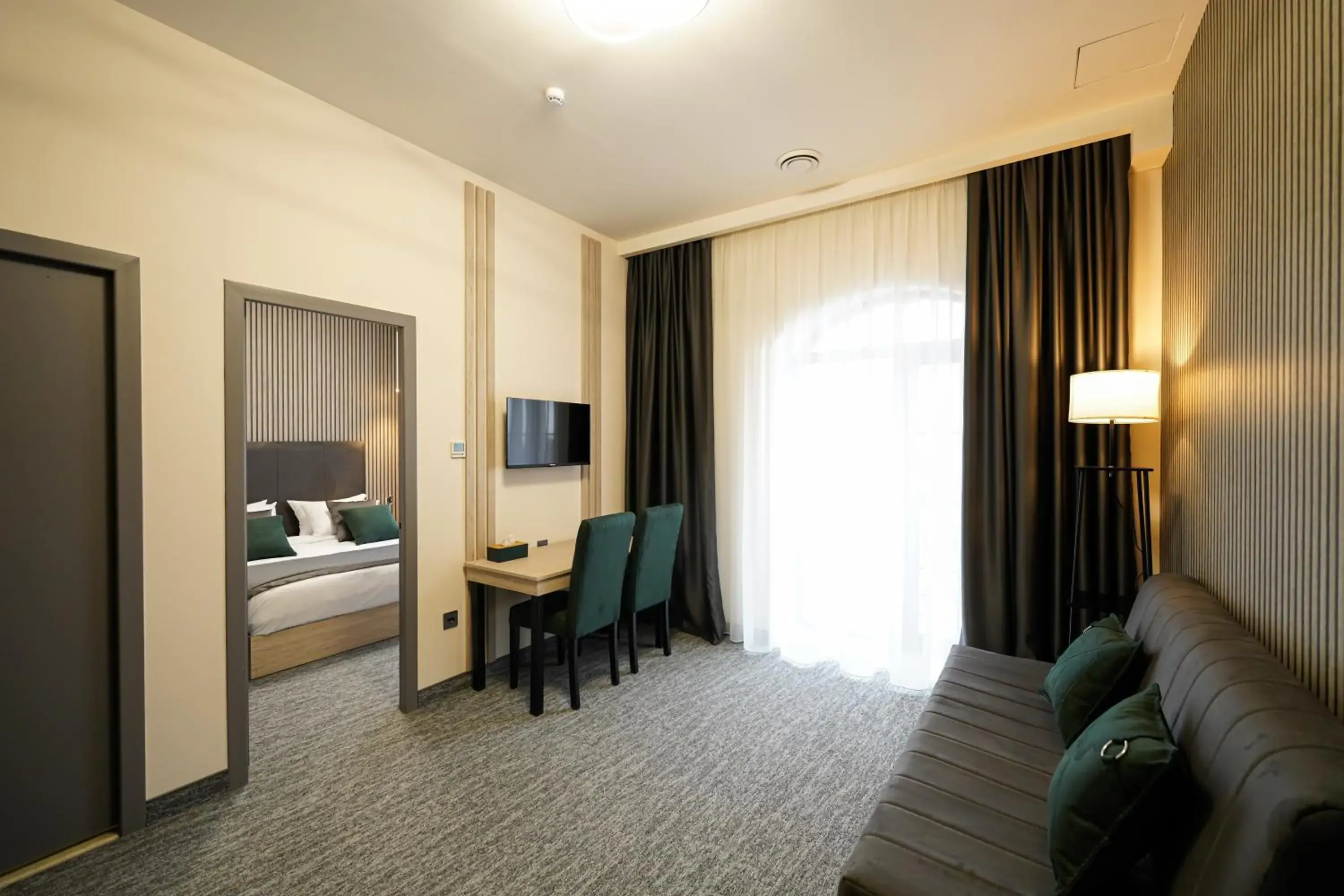 Deluxe King Room in Dynasty Hotel & SPA Deluxe King Room in Dynasty Hotel & SPA